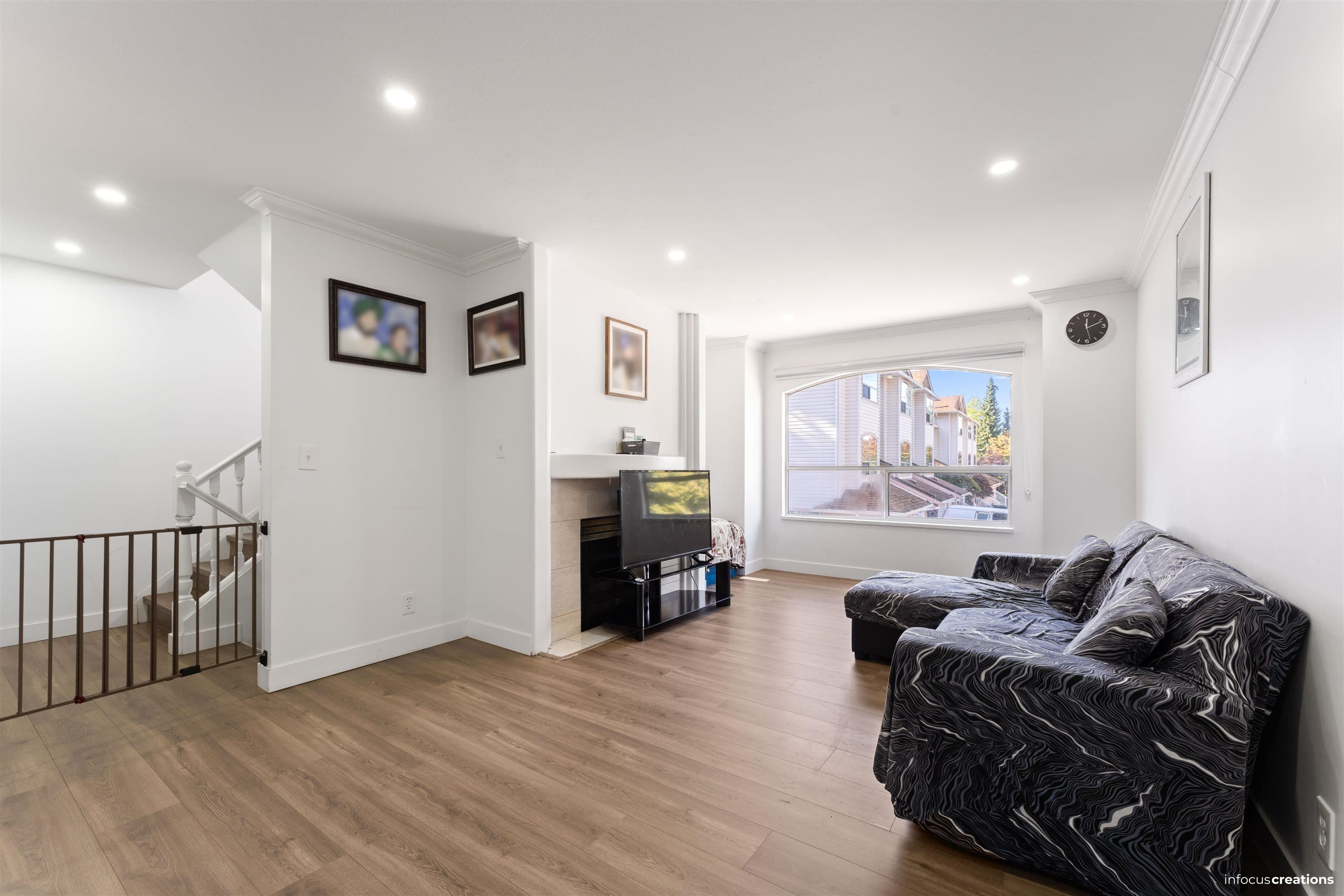 21 - 7140 132 Street, Surrey, V3W 1J5 — photo 3