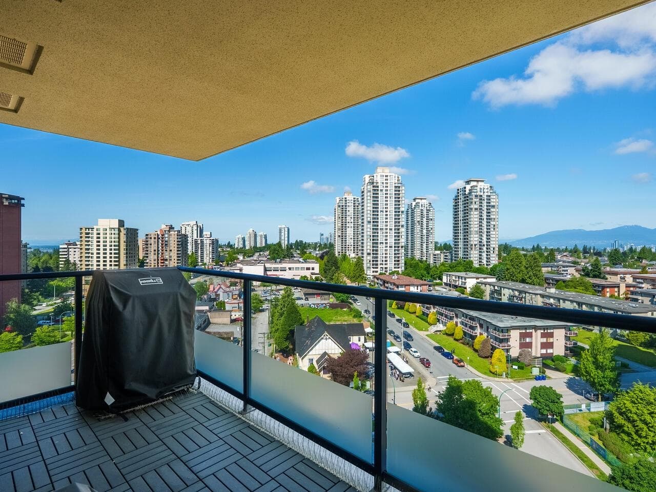 1407 - 7328 Arcola Street, Burnaby, V5E 0A7 — photo 2