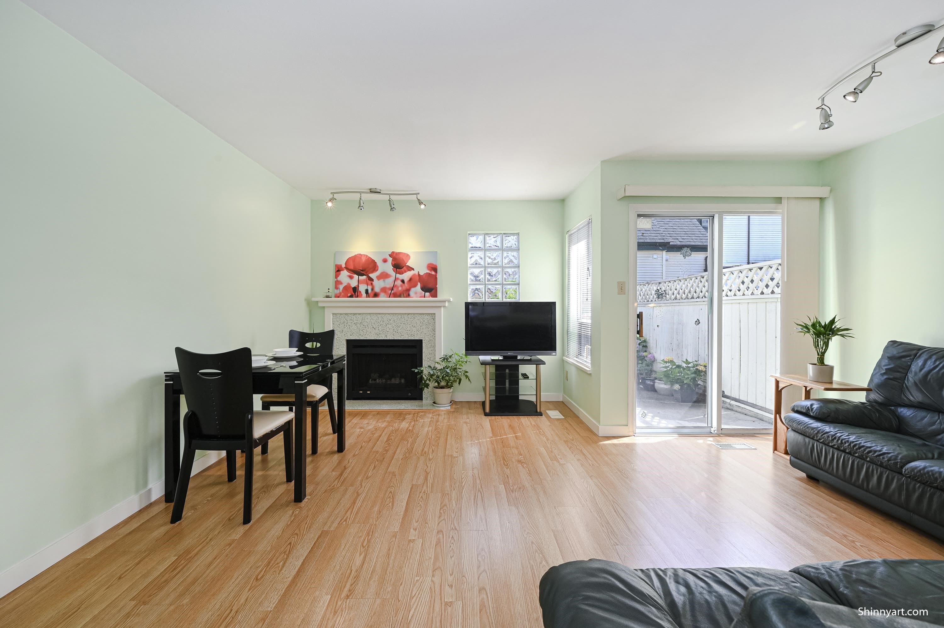 11 - 6391 Cooney Road, Richmond, V6Y 2J5 — photo 3