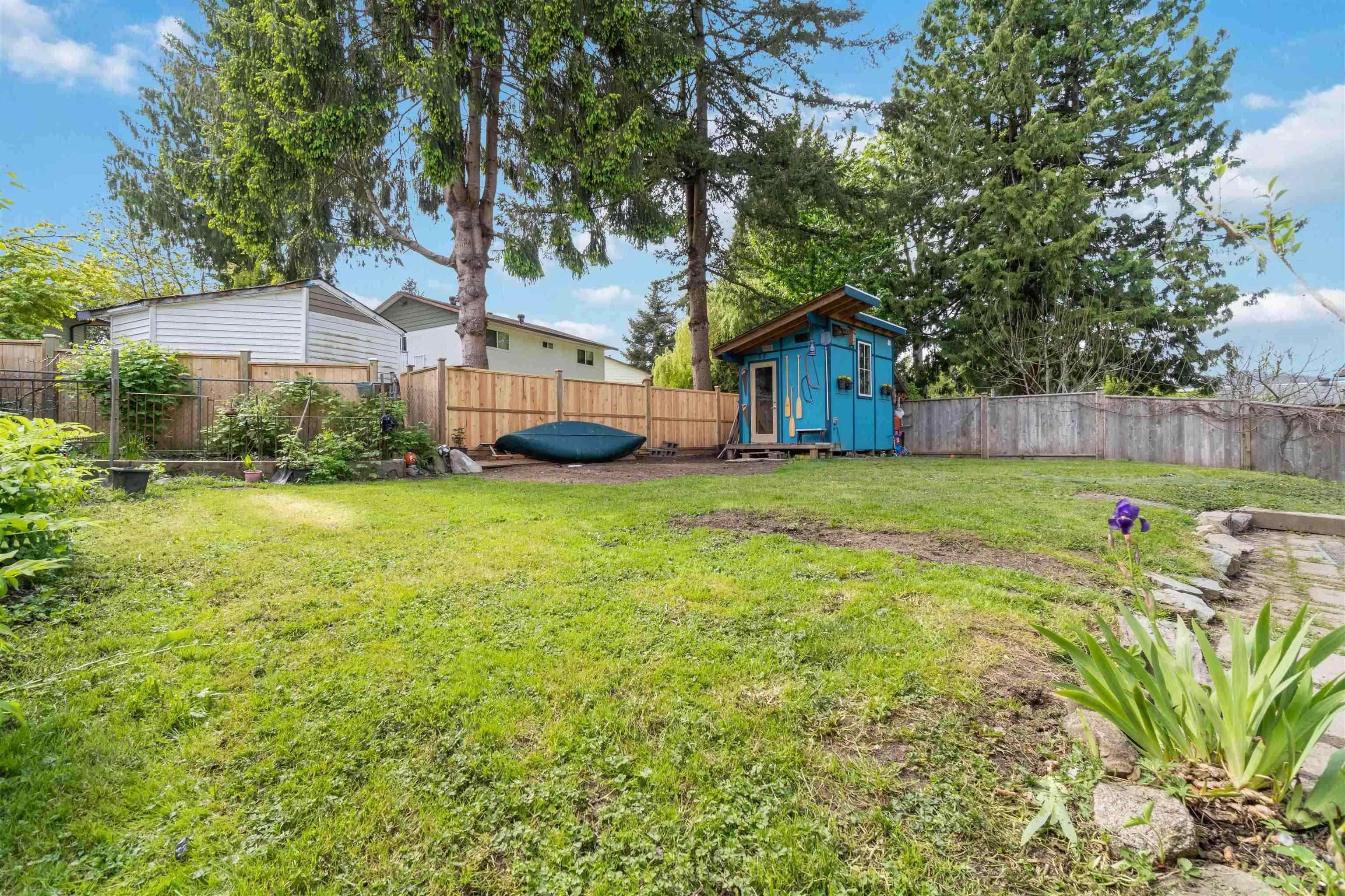7595 143 Street, Surrey, V3W 5P2 — photo 3