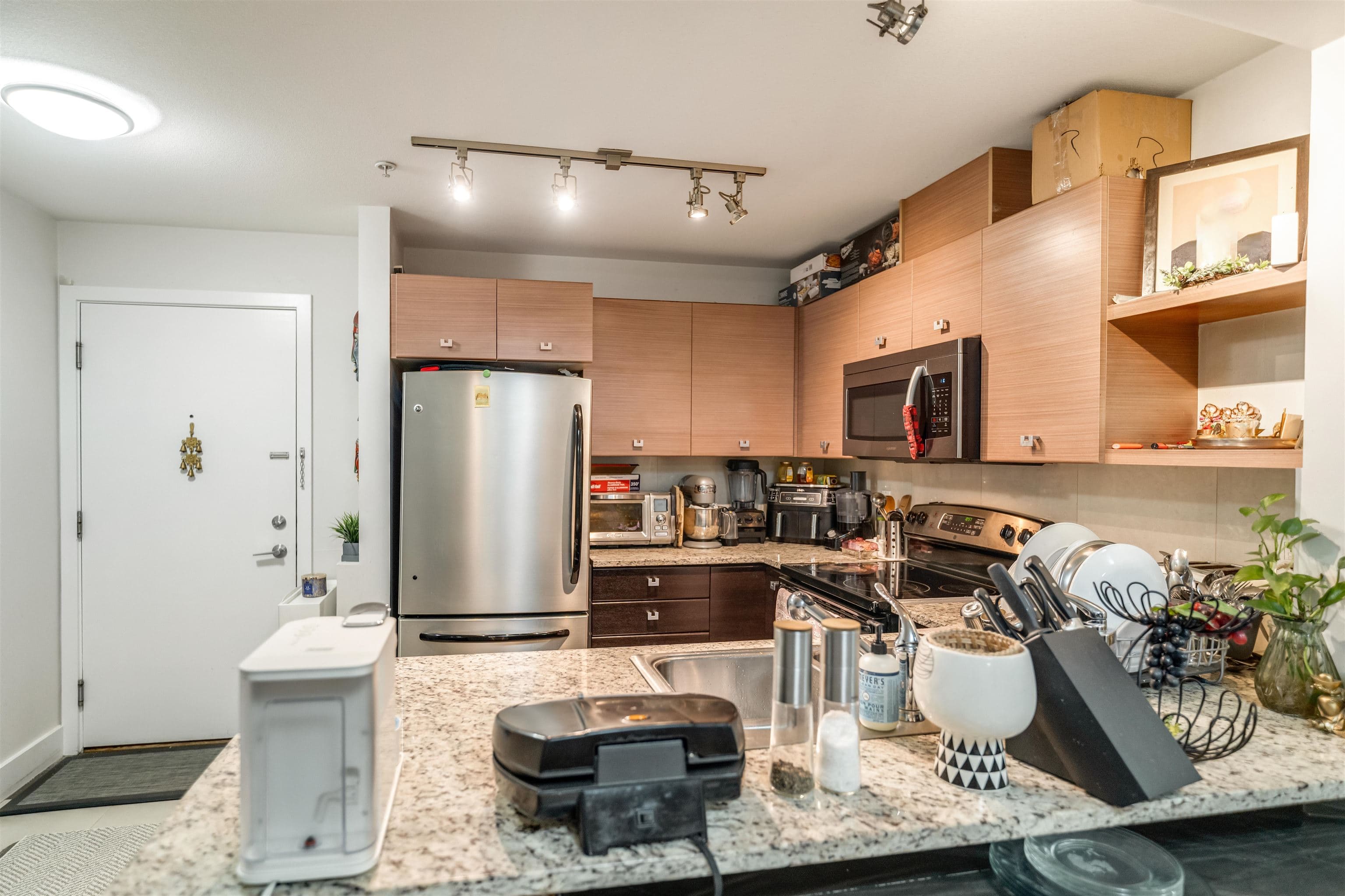 216 - 6688 120 Street, Surrey, V3W 1T8 — photo 3