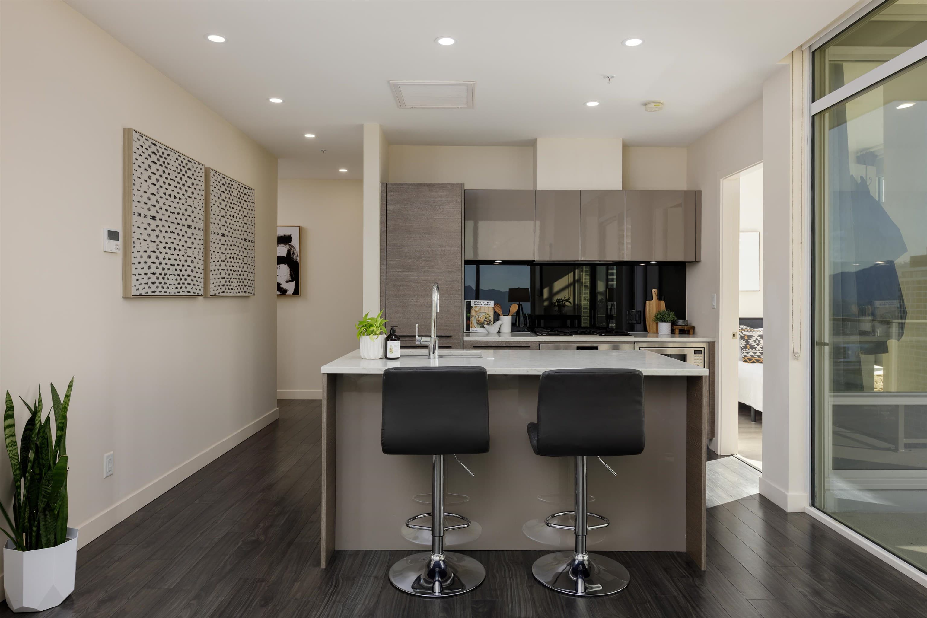 2508 - 6383 Mckay Avenue, Burnaby, V5H 0H8 — photo 5