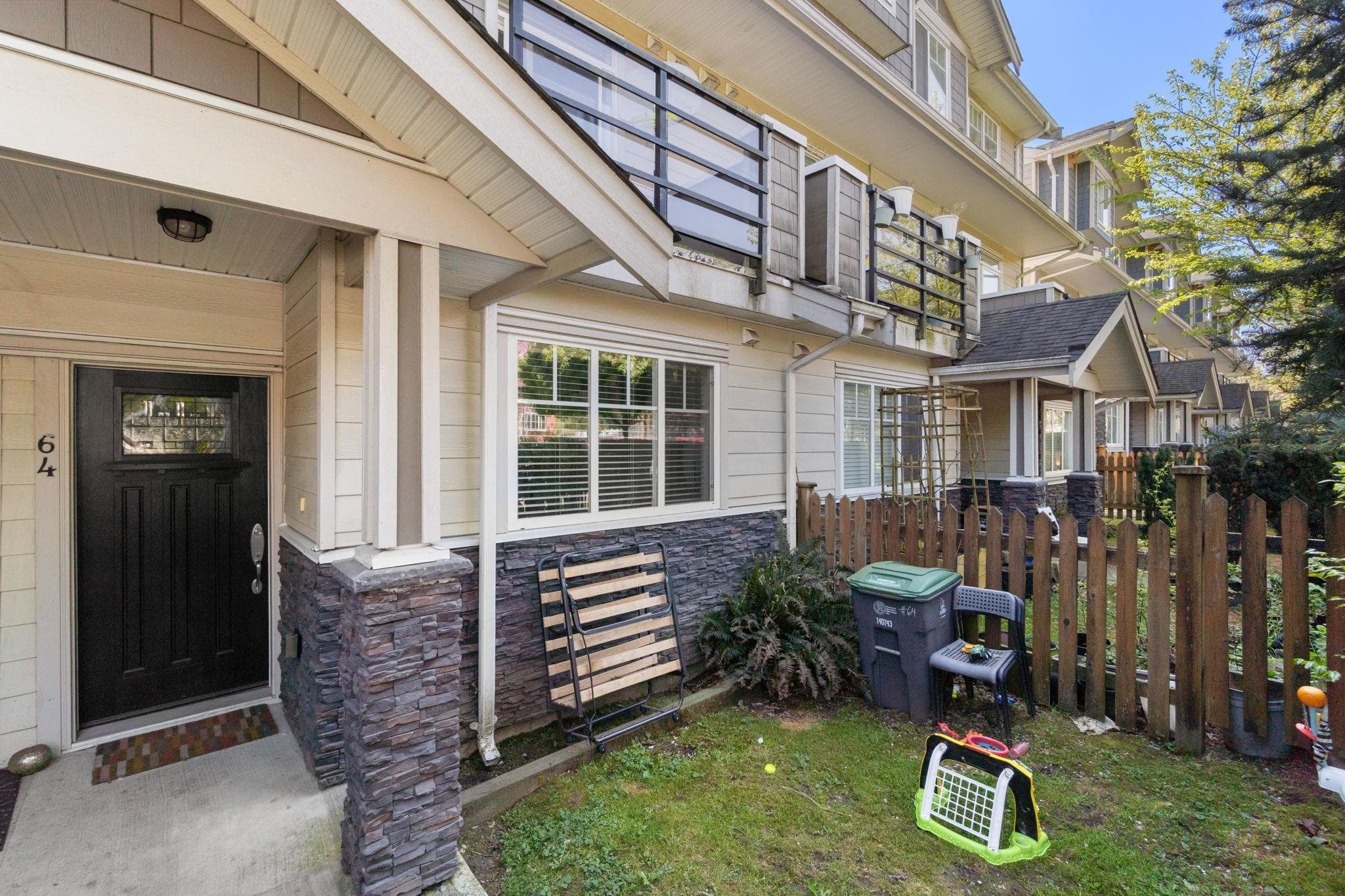 64 - 6383 140th Street, Surrey, V3W 0E9 — photo 2