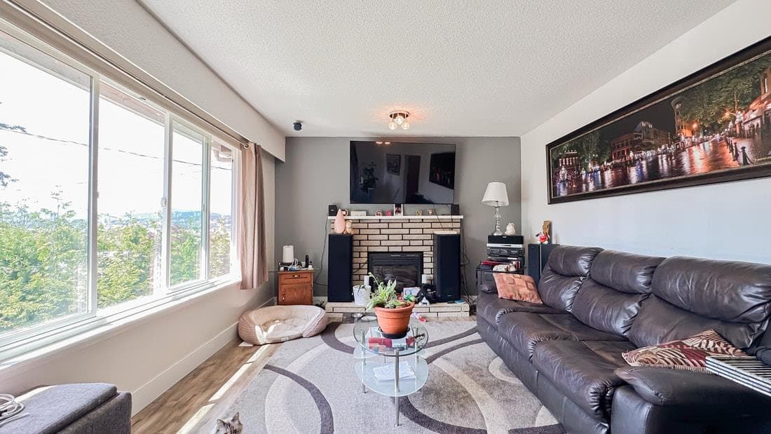 11590 140a Street, Surrey, V3R 3J3 — photo 5