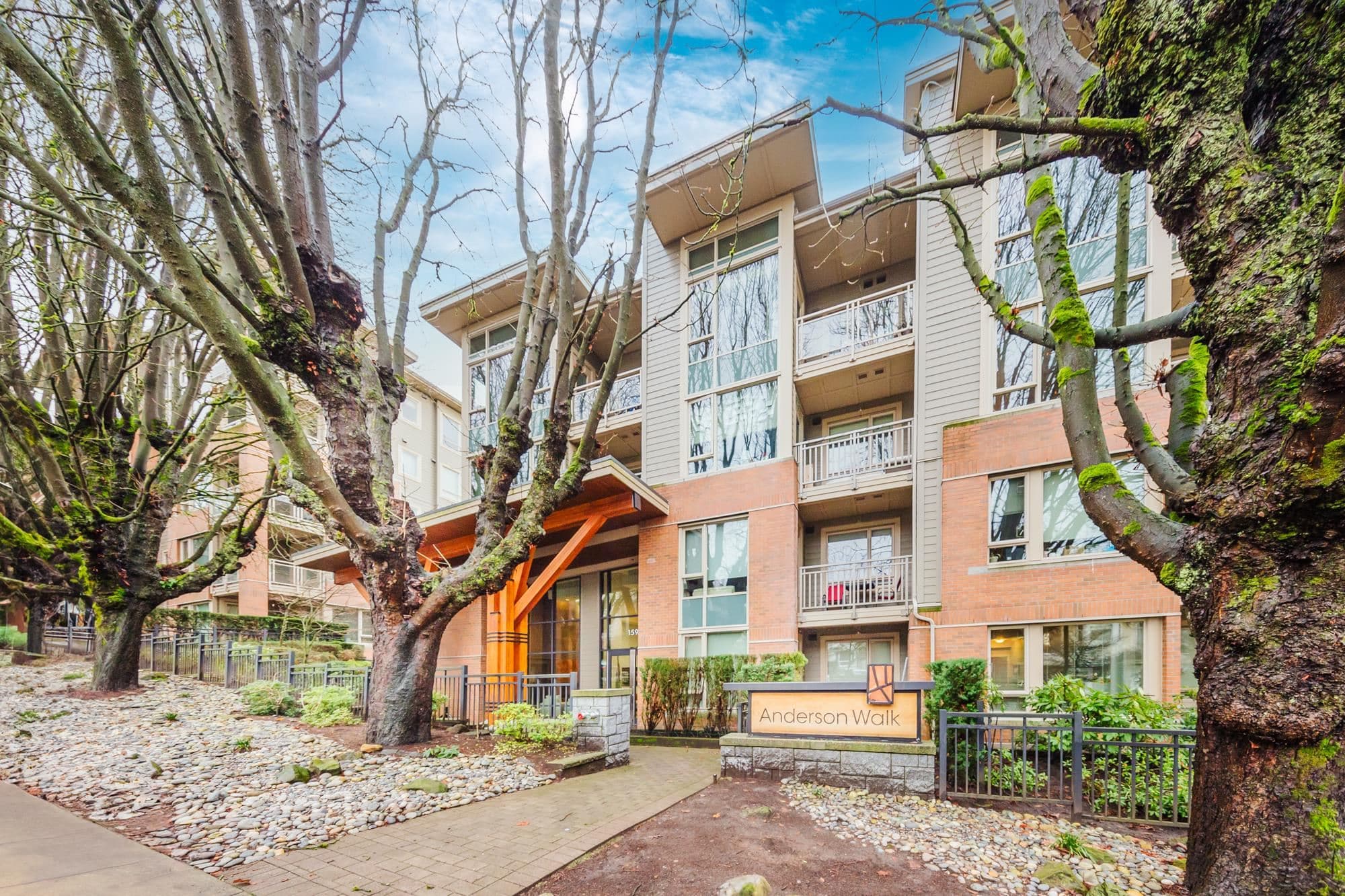 307 - 159 W 22nd Street, North Vancouver, V7M 0B6 — photo 1