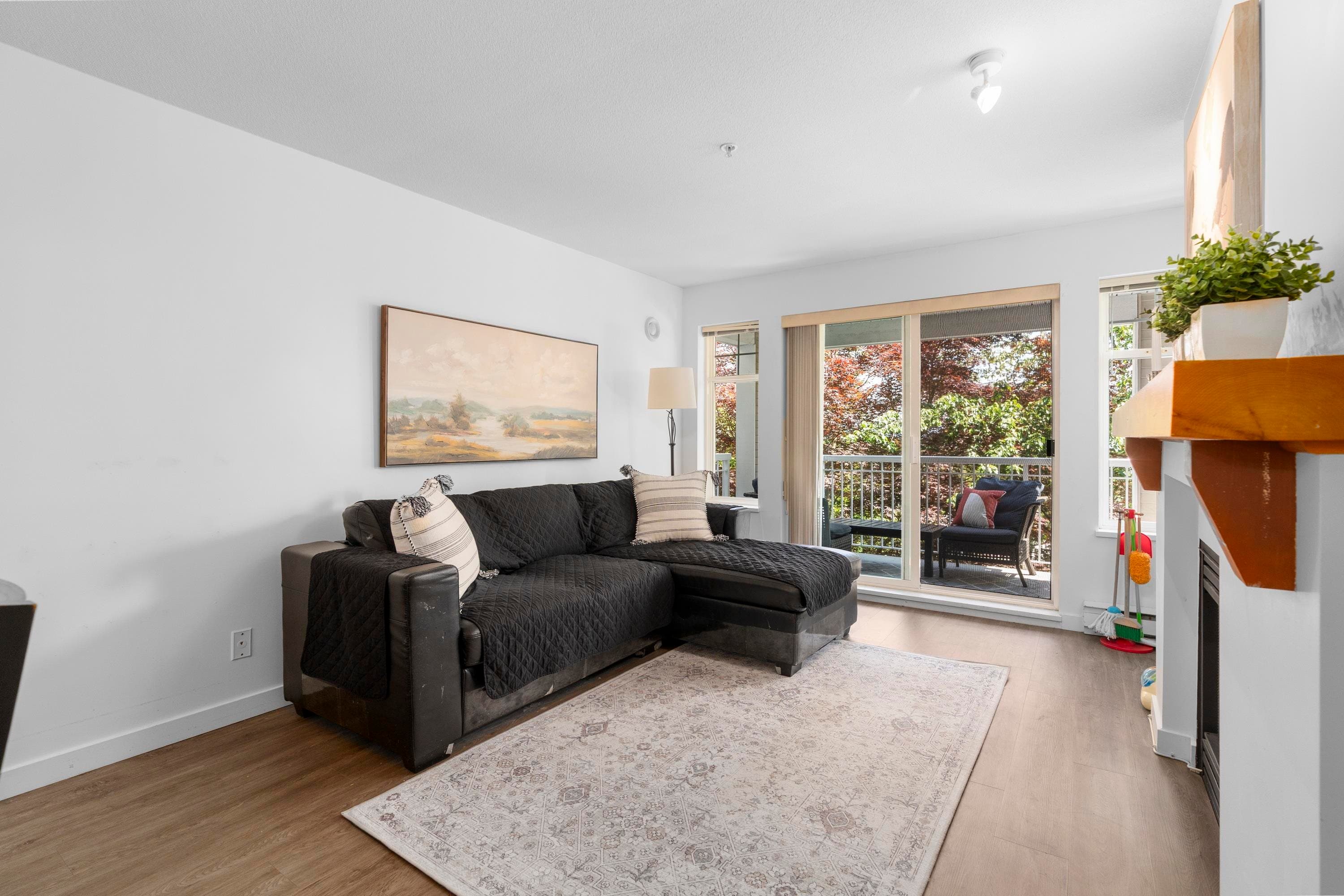 212 - 1432 Parkway Boulevard, Coquitlam, V3E 3L9 — photo 1