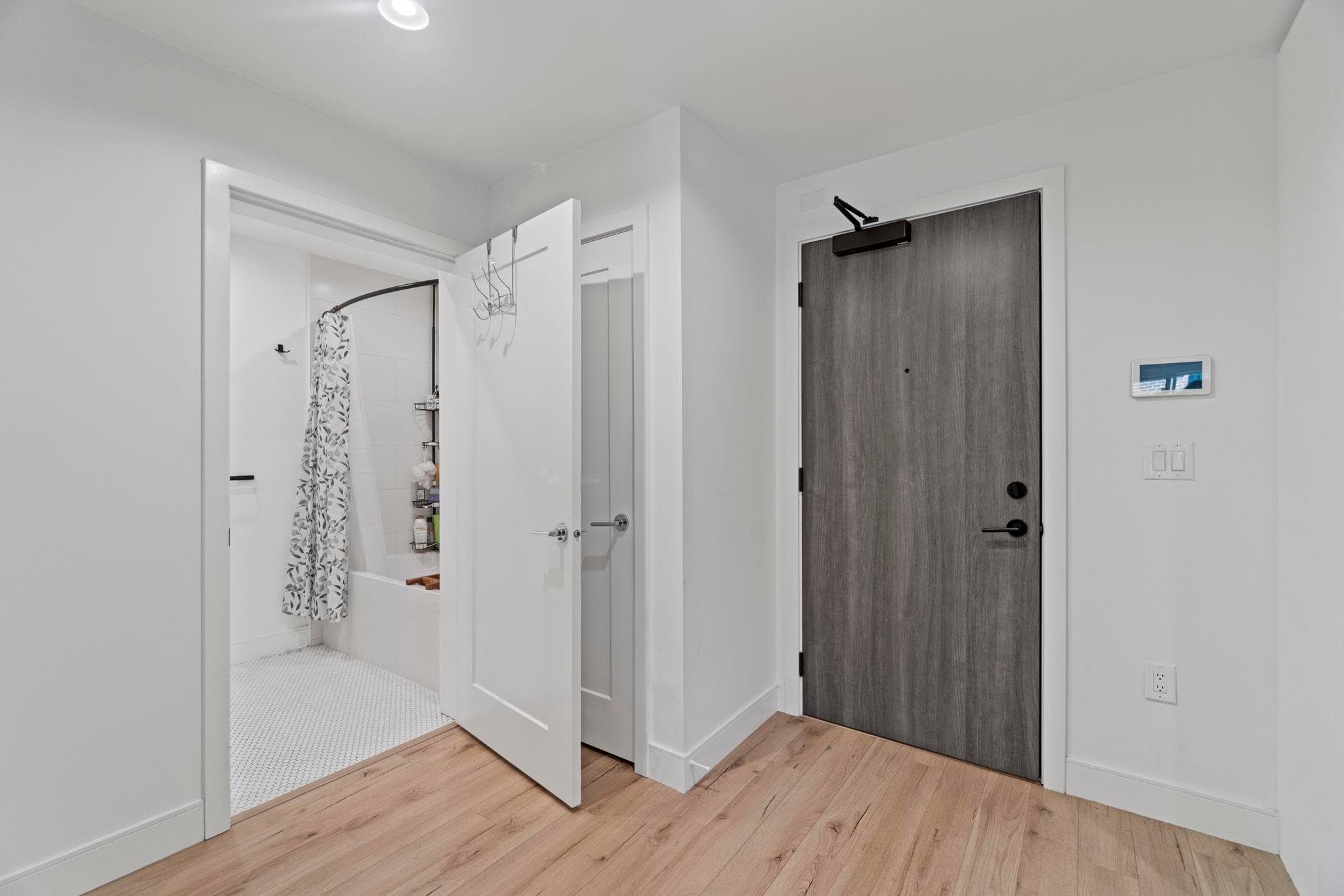 221 - 3131 Murray Street, Port Moody, V3H 0L9 — photo 3