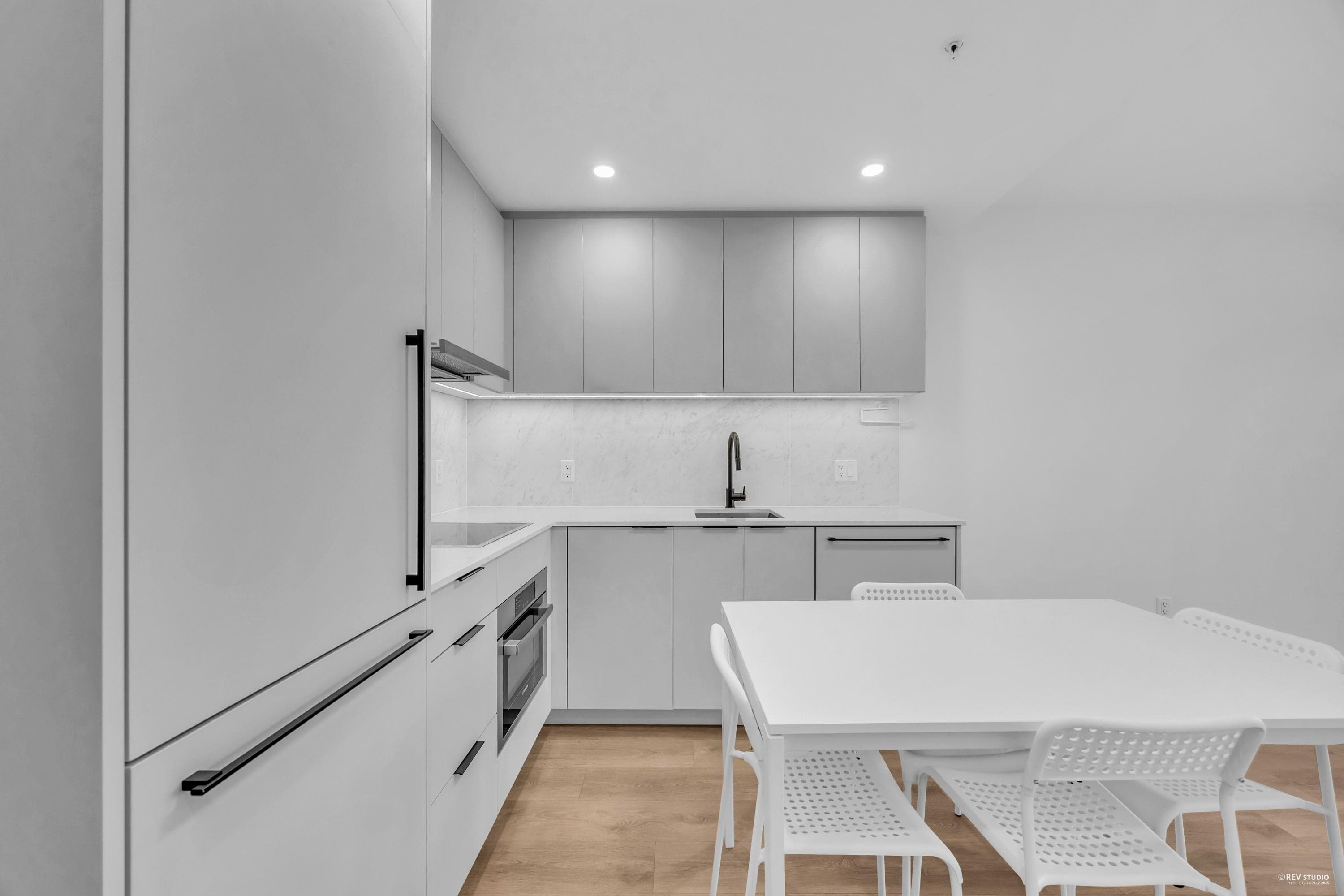 2207 - 13685 102 Avenue, Surrey, V3T 1N7 — photo 5