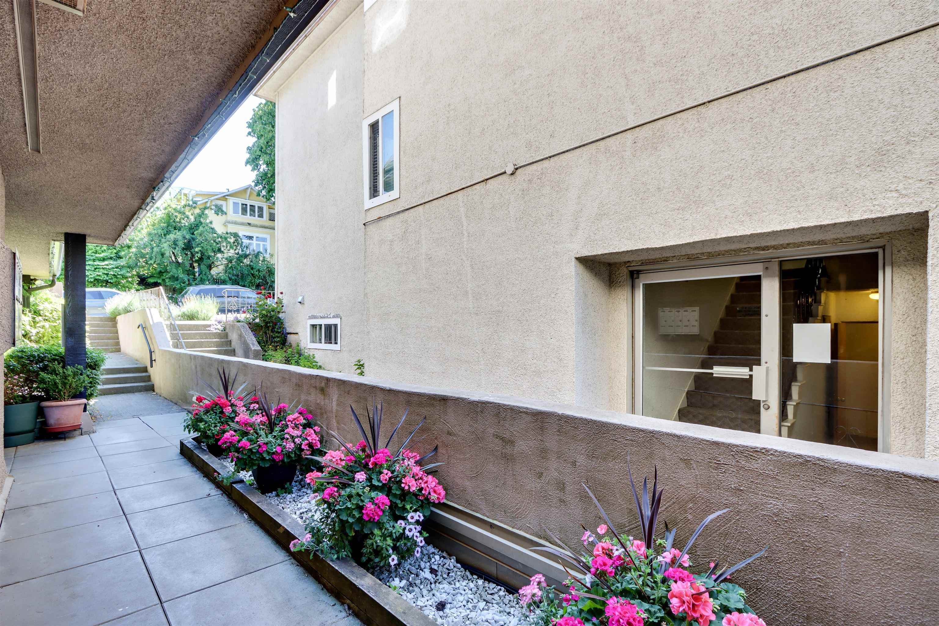 11 - 2083 W 3rd Avenue, Vancouver, V6J 1L4 — photo 3