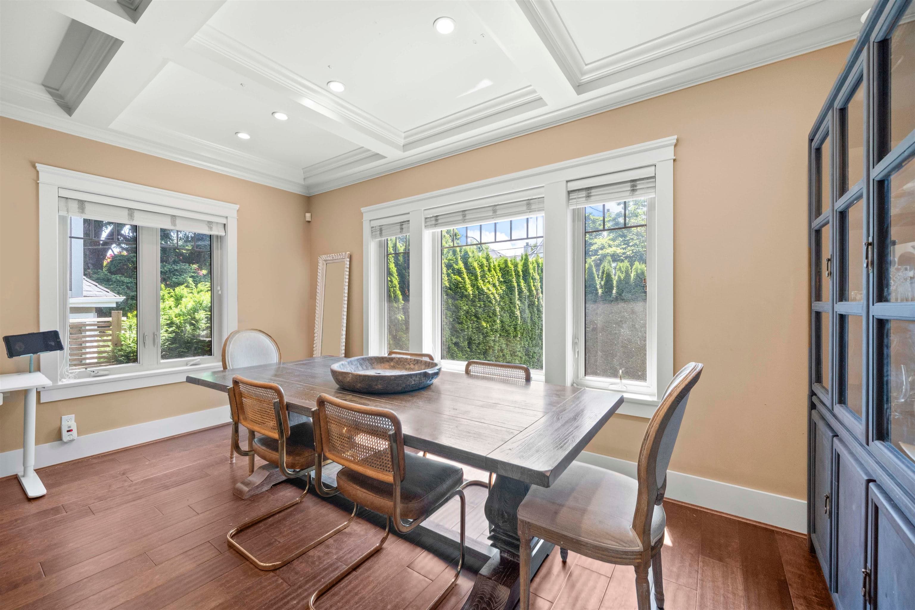 2575 W 7th Avenue, Vancouver, V6K 1Y8 — photo 5