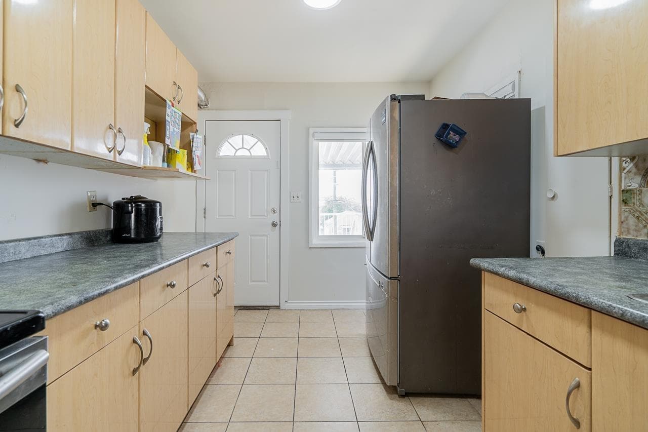 882 E 63rd Avenue, Vancouver, V5X 2K8 — photo 4