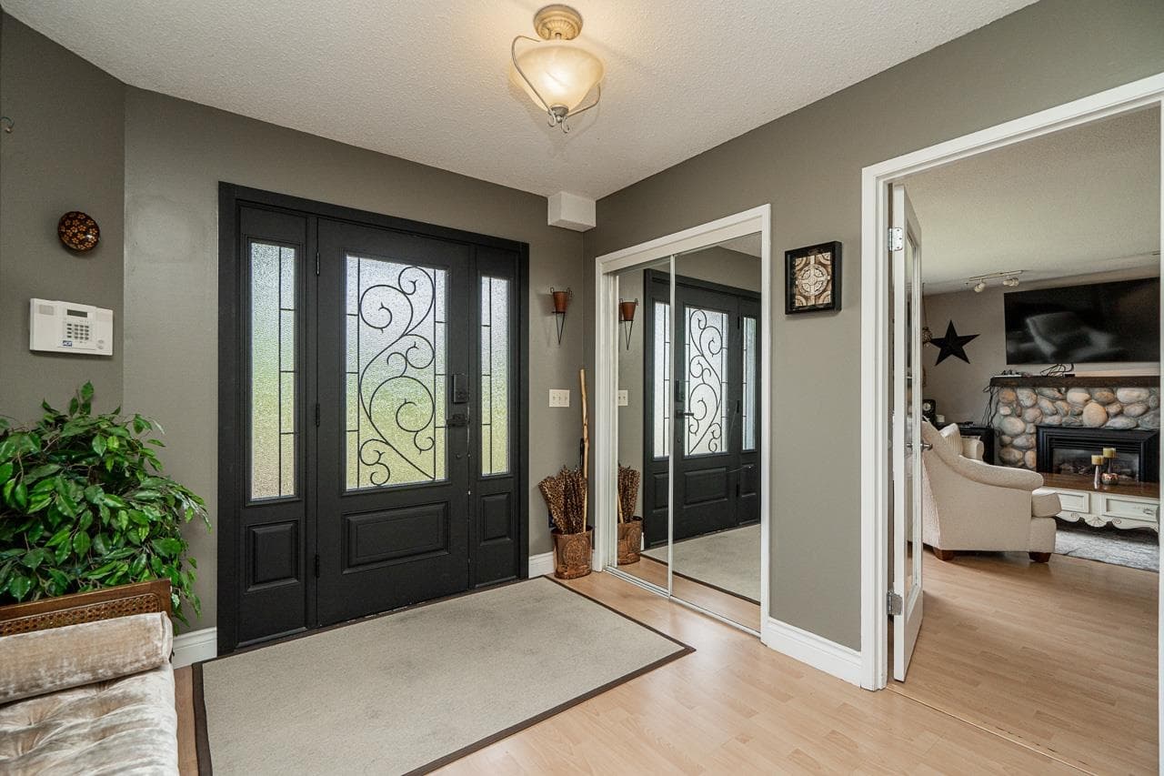11112 Pitman Place, Delta, V4C 7K7 — photo 2