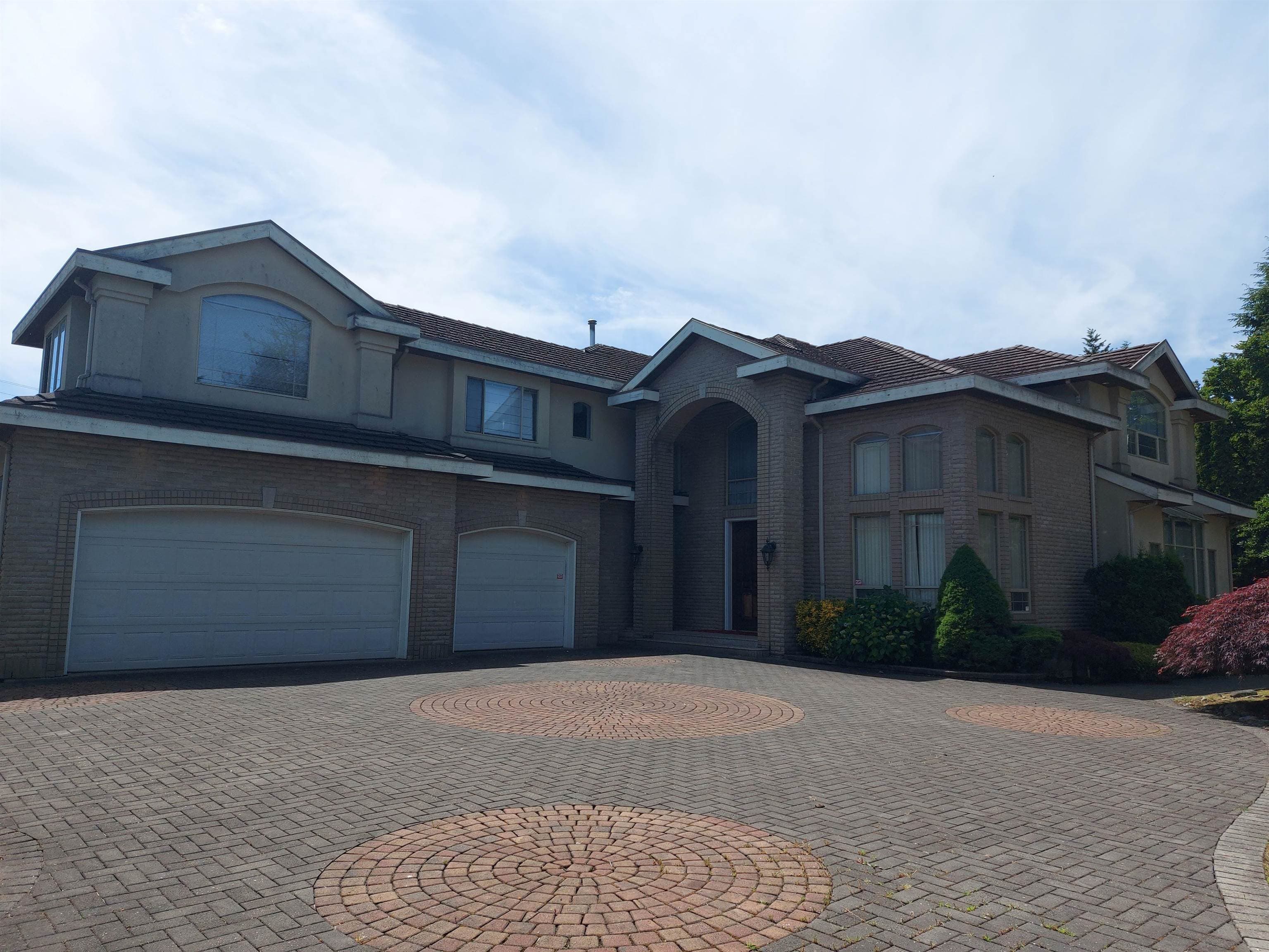 8038 Cloverlake Court, Burnaby