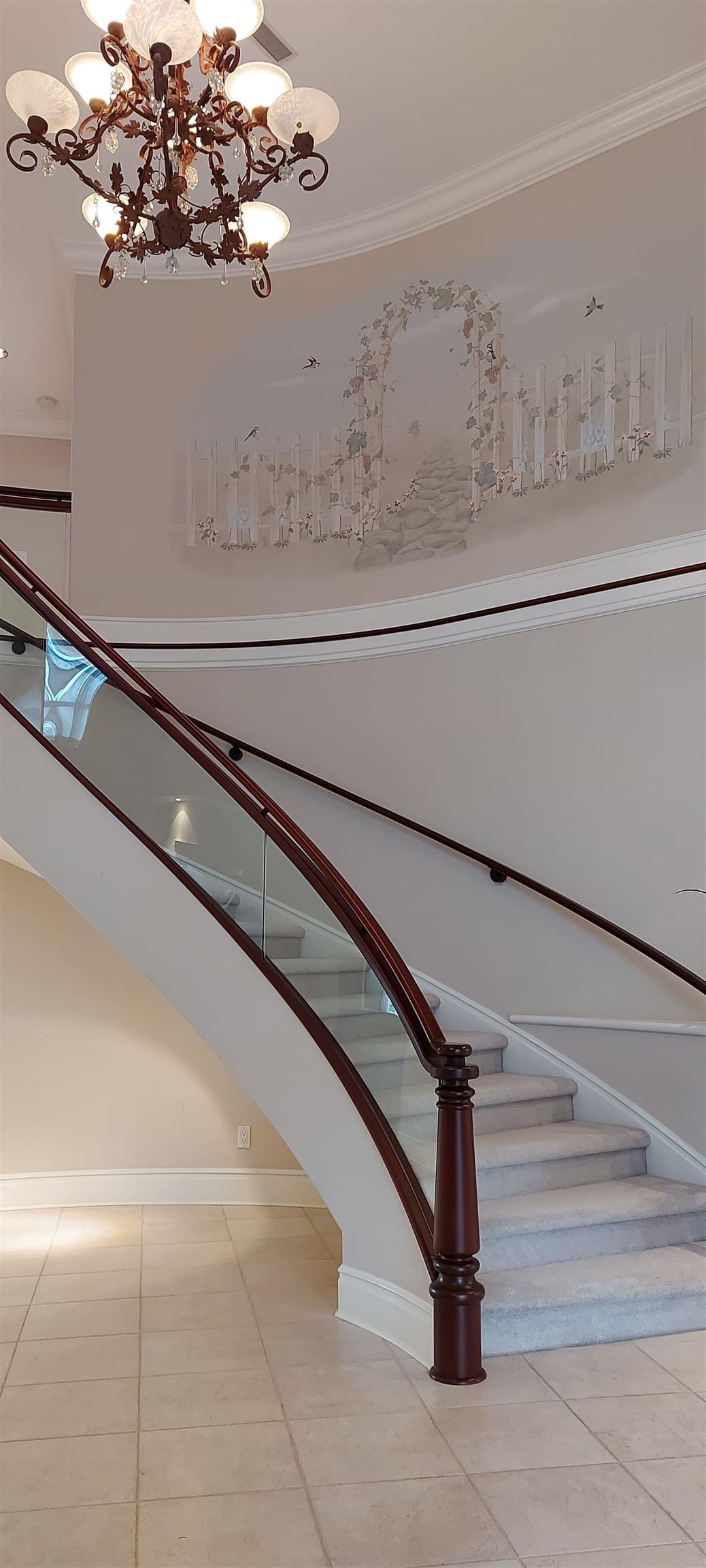 8038 Cloverlake Court, Burnaby, V5A 3R8 — photo 4