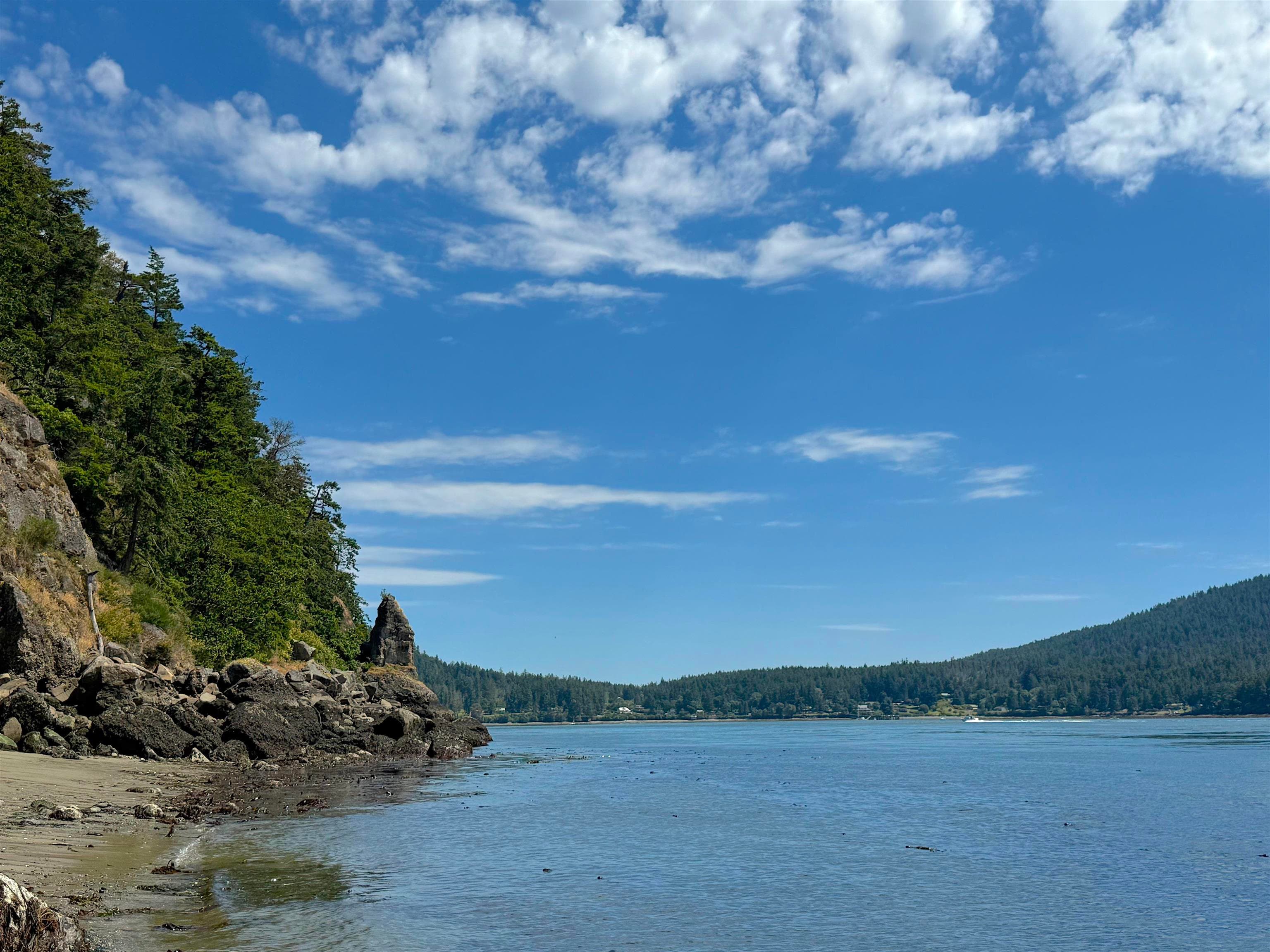 354 Orca View Lane, Galiano Island, V0N 1P0 — photo 4