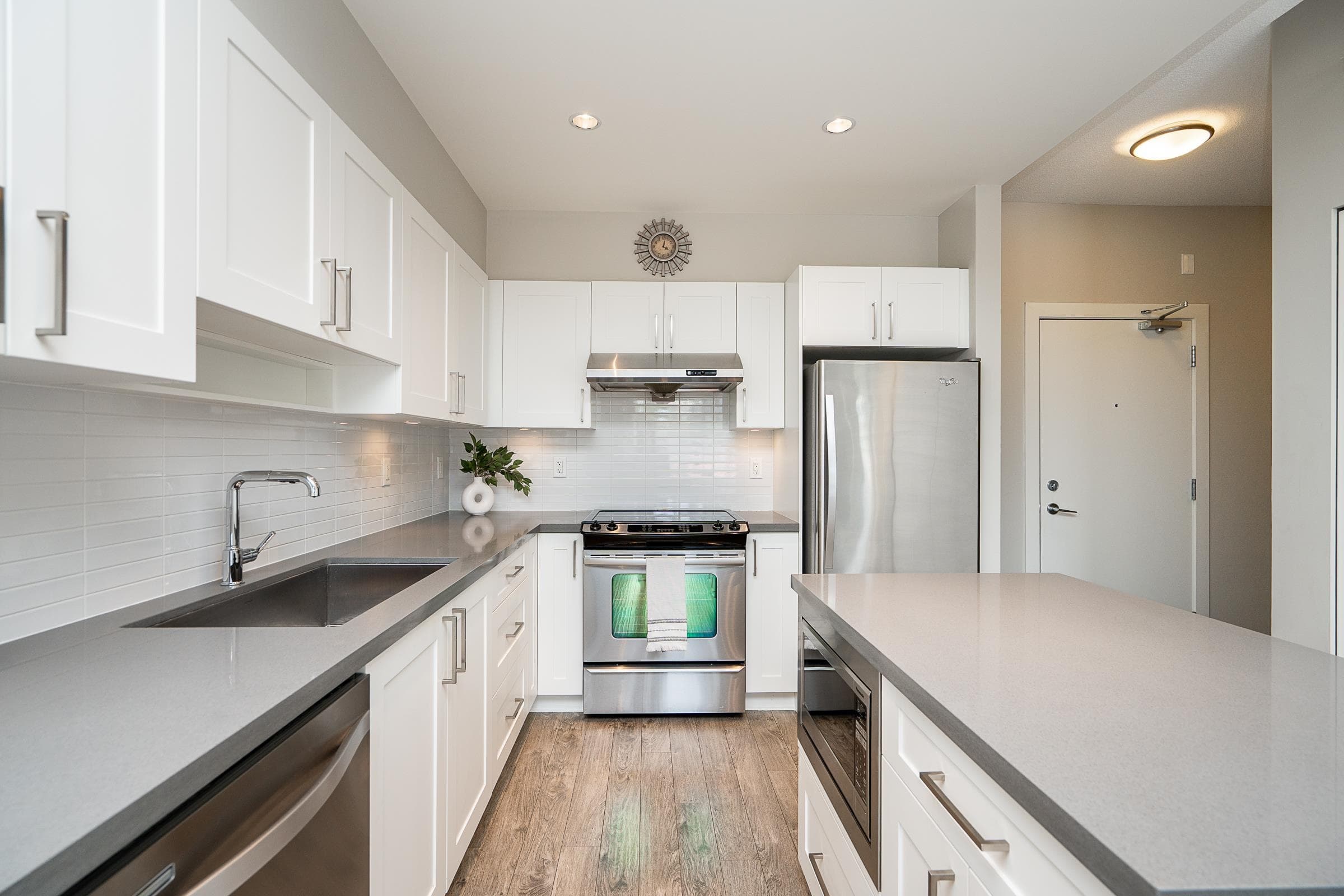 2410 - 963 Charland Avenue, Coquitlam, V3K 0E2 — photo 3