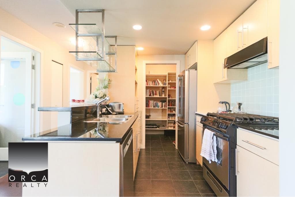 601 - 583 Beach Crescent, Vancouver, V6Z 2E6 — photo 2