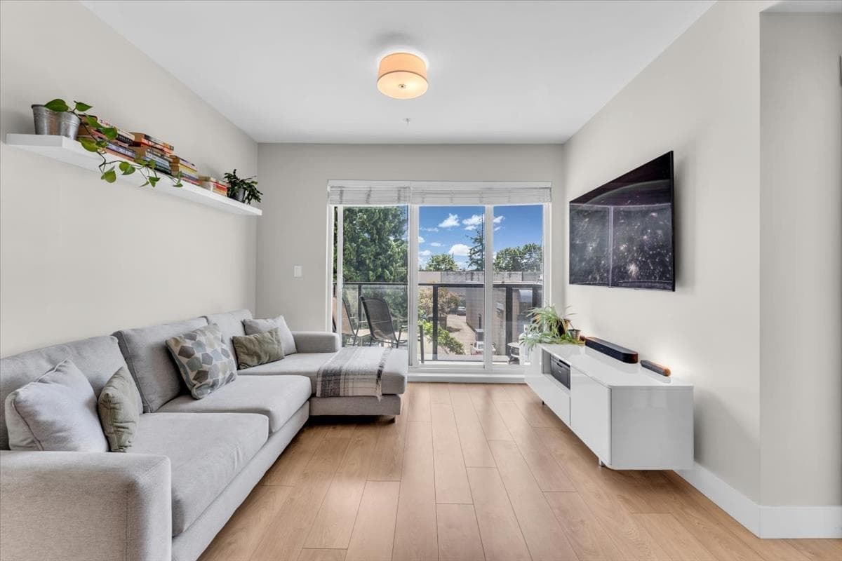 211 - 1496 Charlotte Road, North Vancouver, V7J 0C9 — photo 5