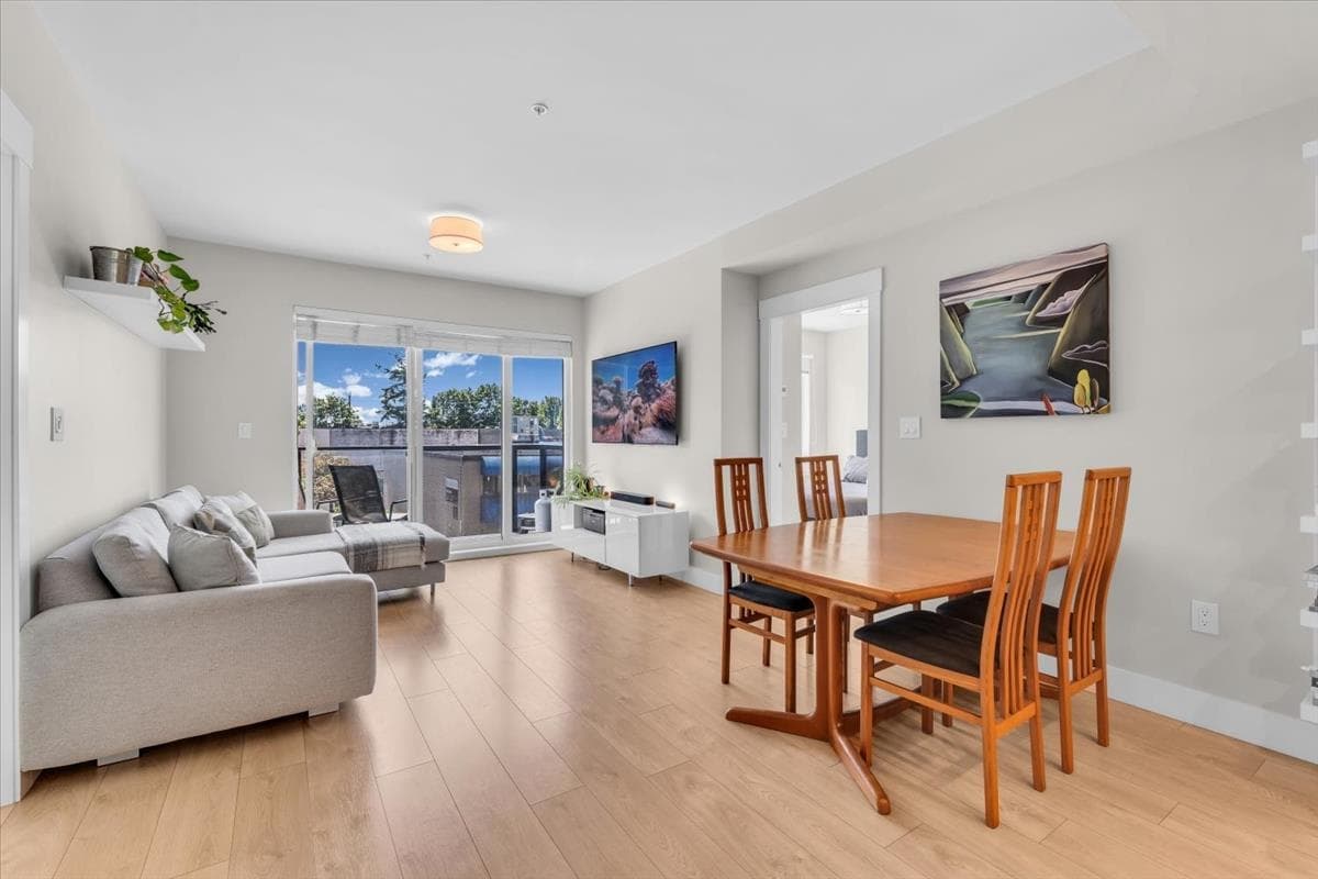211 - 1496 Charlotte Road, North Vancouver, V7J 0C9 — photo 4