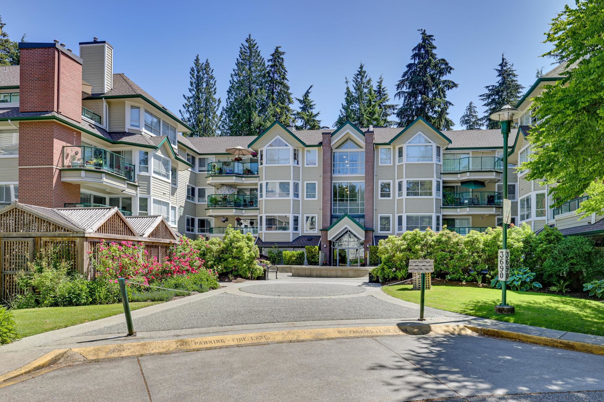 104 - 3690 Banff Court, North Vancouver