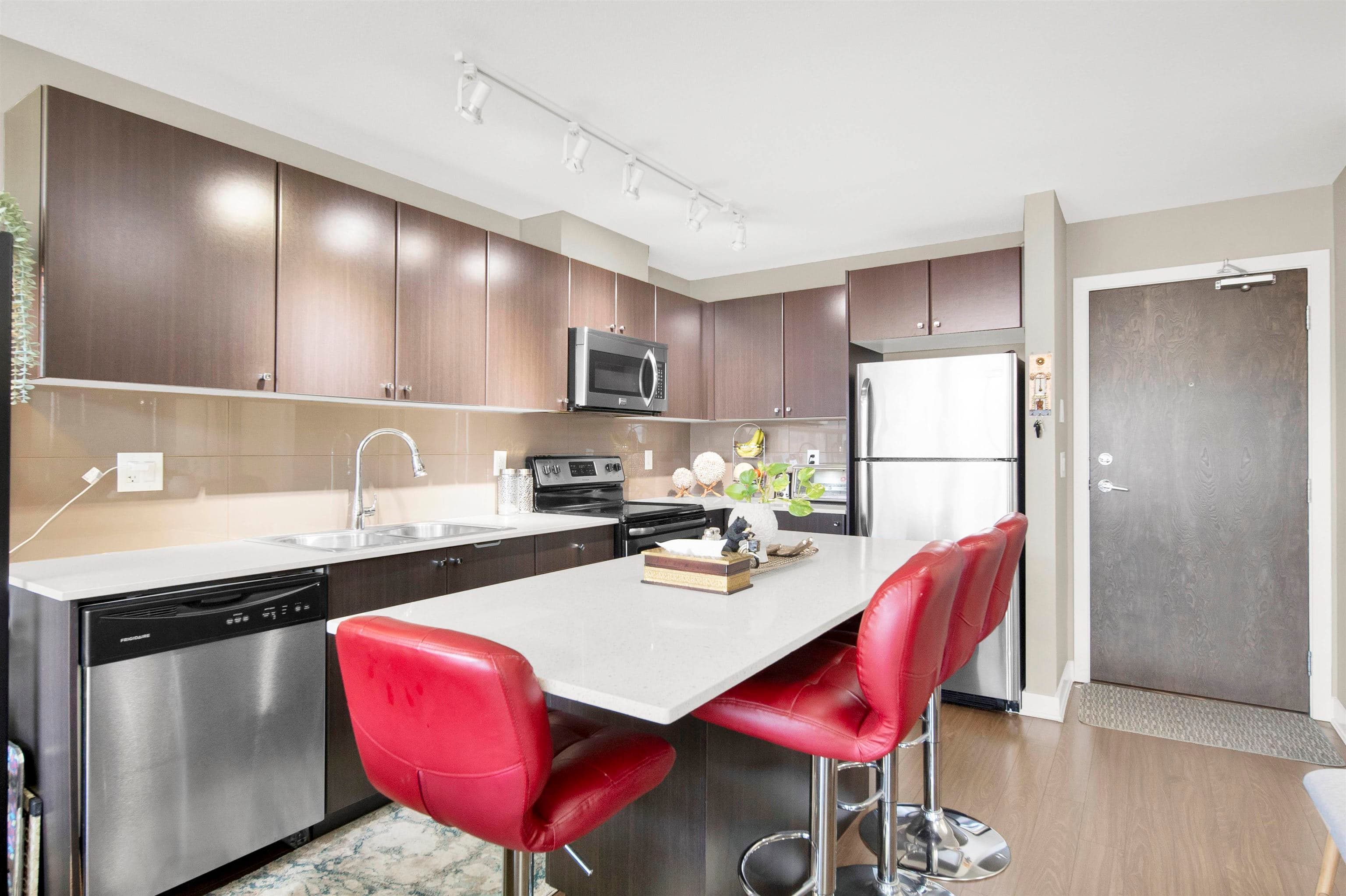 414 - 13740 75a Avenue, Surrey, V3W 0E8 — photo 5