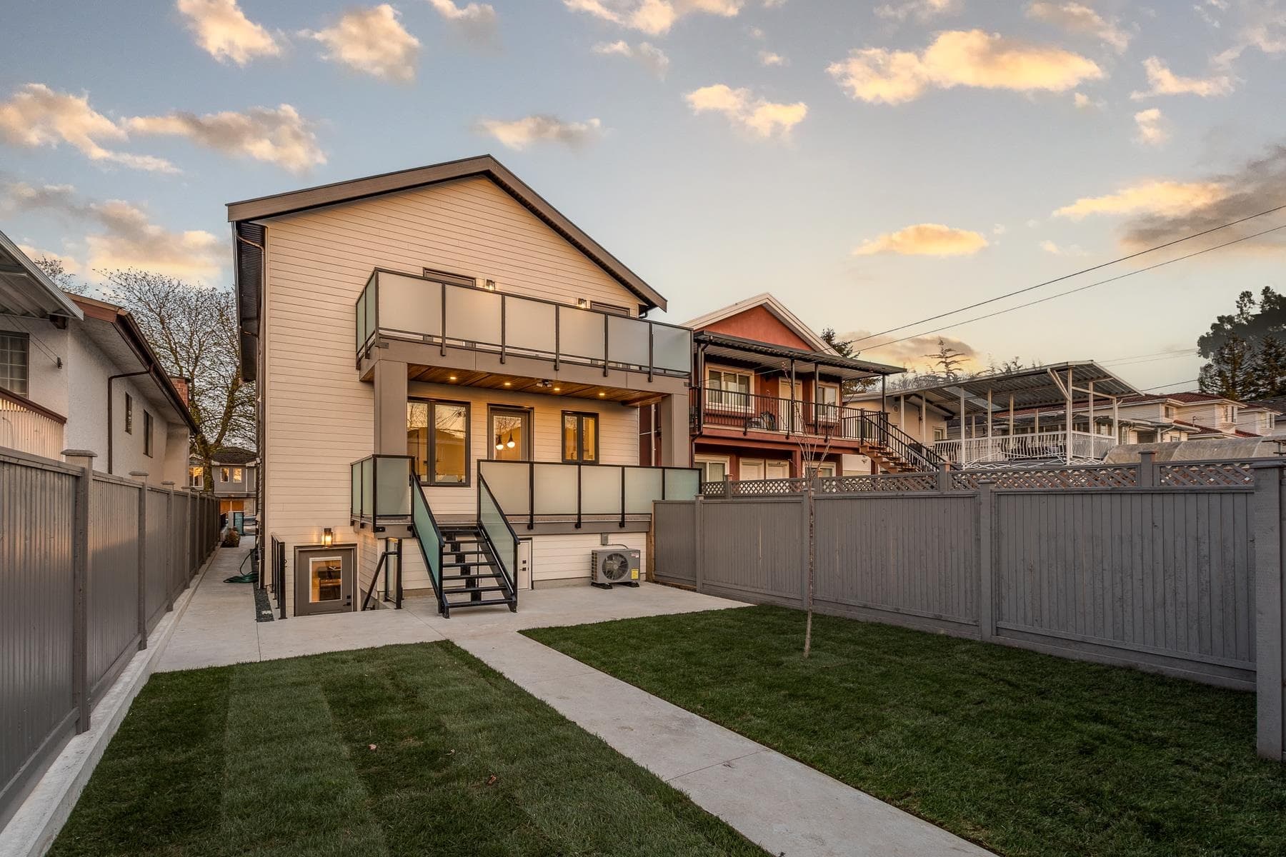 1 - 5459 Rhodes Street, Vancouver, V5R 3P1 — photo 2