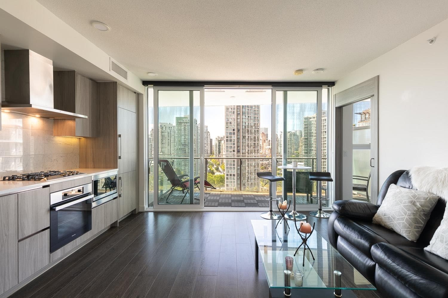 1804 - 89 Nelson Street, Vancouver, V6Z 0E7 — photo 2