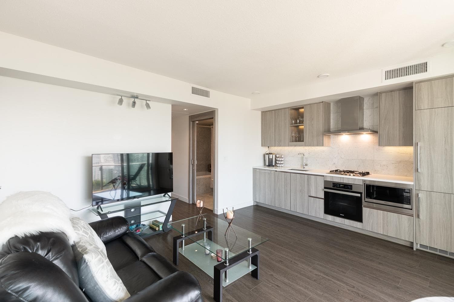 1804 - 89 Nelson Street, Vancouver, V6Z 0E7 — photo 4