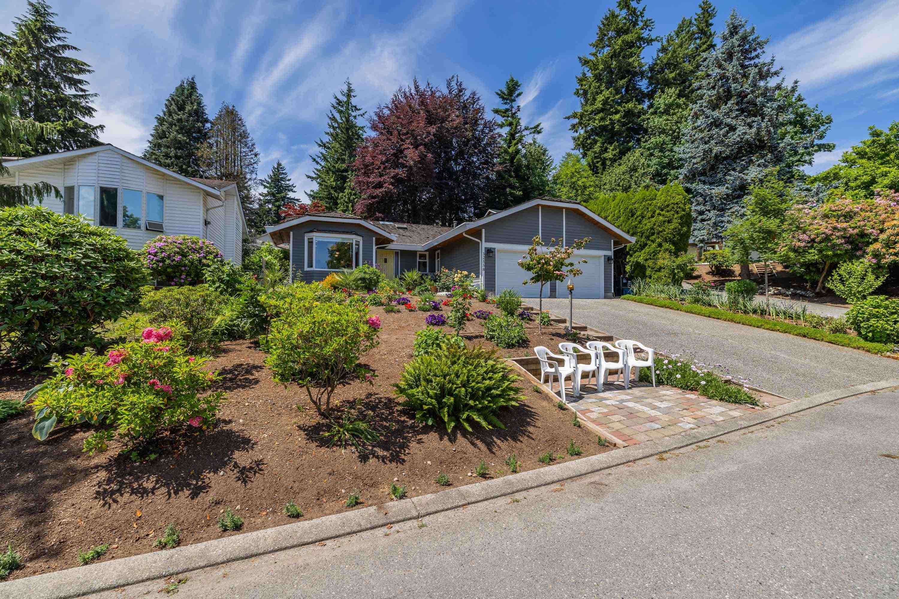 32558 Murray Avenue, Abbotsford, V2T 4T5 — photo 3
