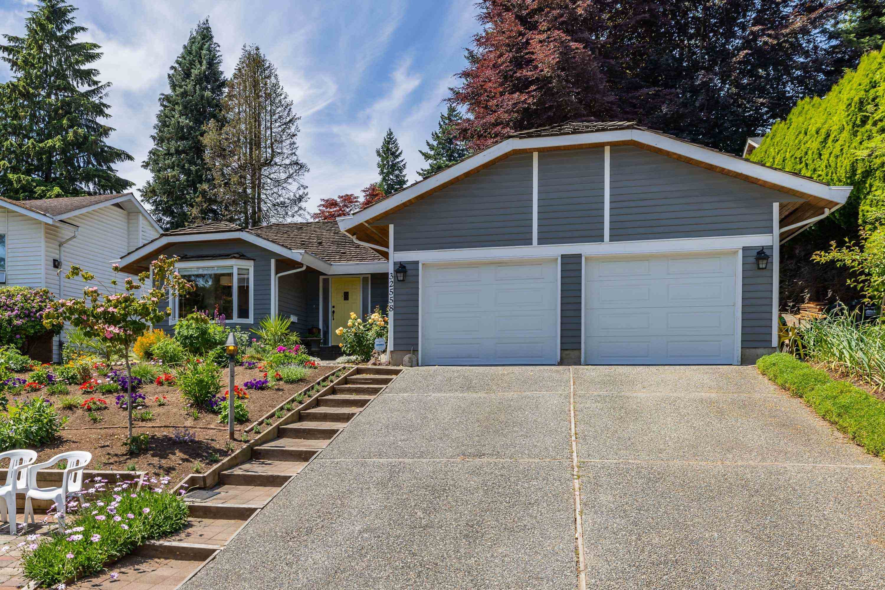 32558 Murray Avenue, Abbotsford, V2T 4T5 — photo 5