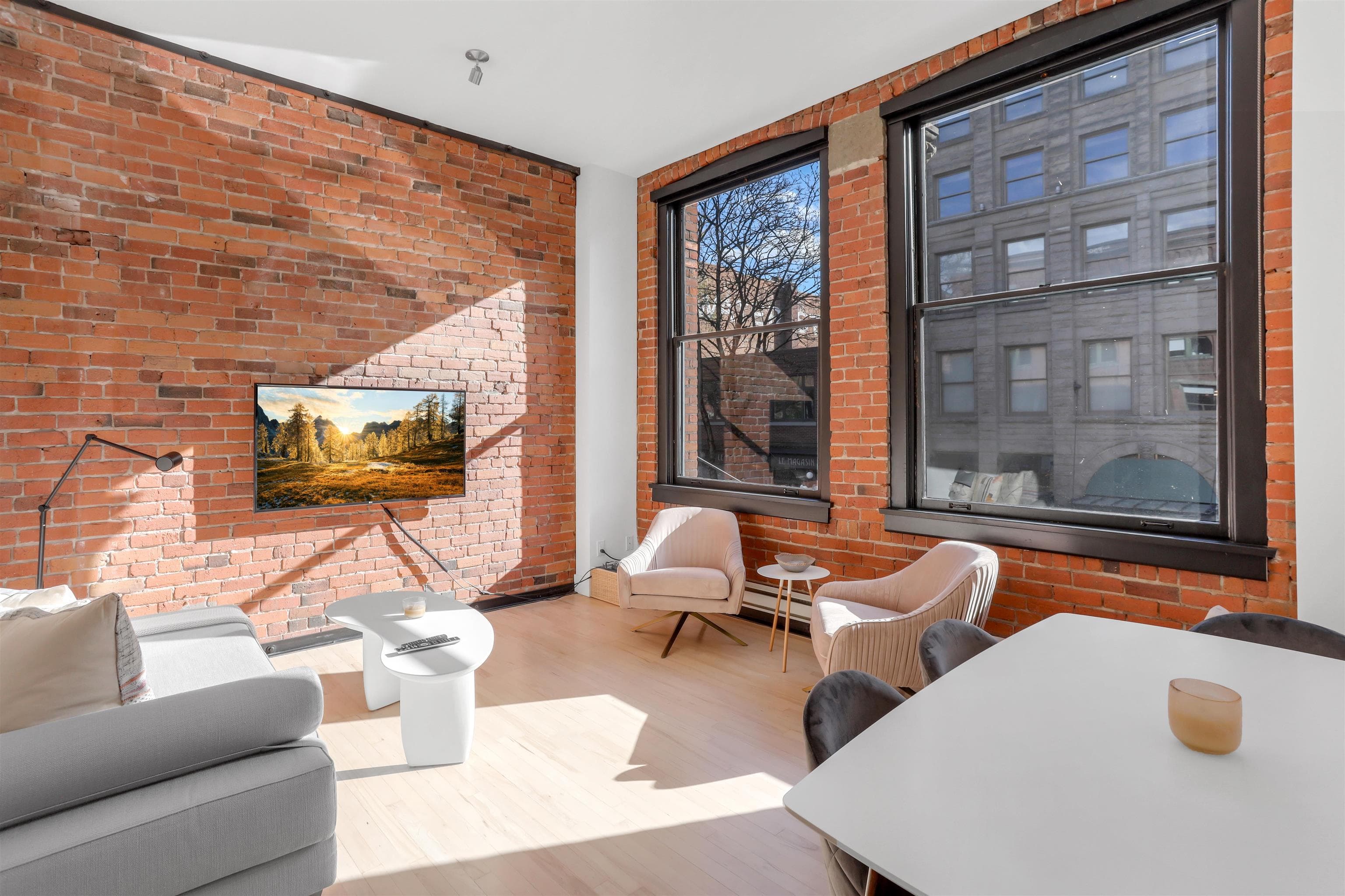 201 - 345 Water Street, Vancouver