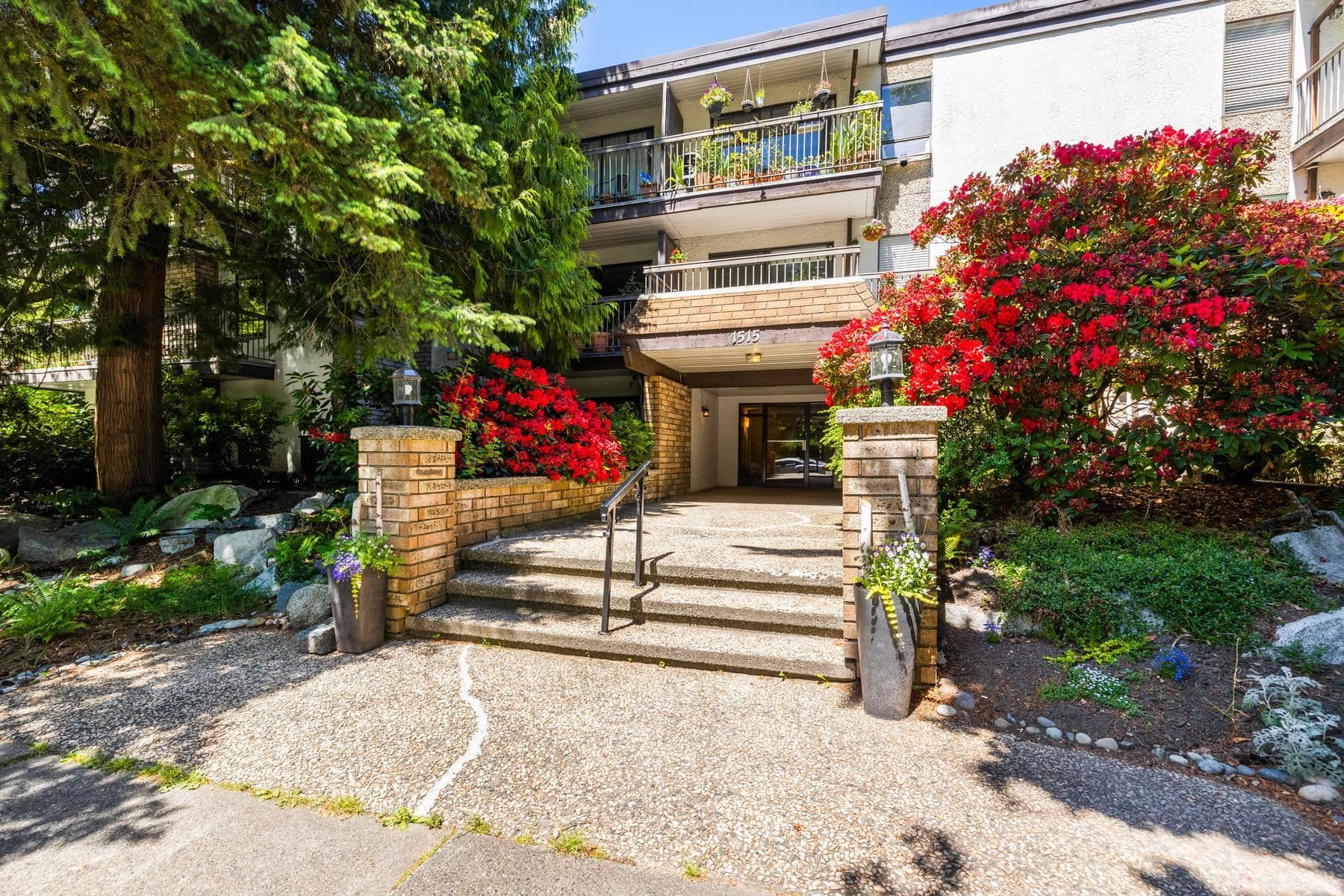 201 - 1515 E 5th Avenue, Vancouver