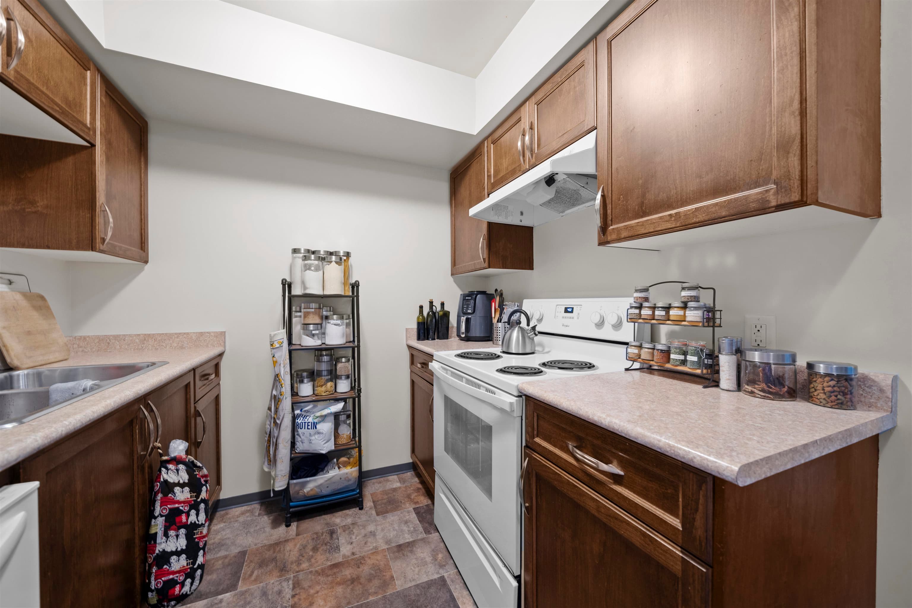 14801 Holly Park Lane, Surrey, V3R 6Y1 — photo 5