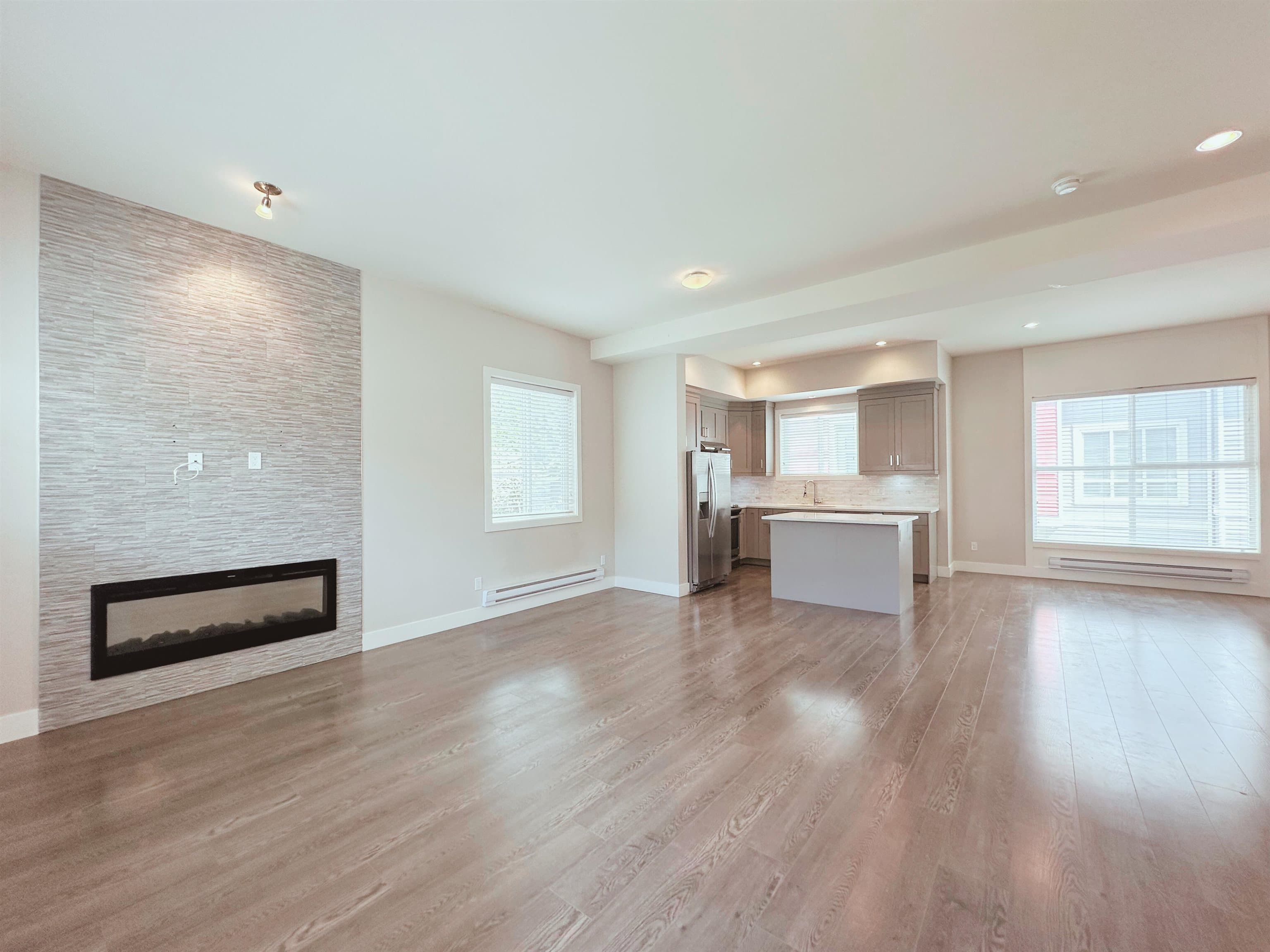 9 - 6945 185 Street, Surrey, V4N 6N4 — photo 2