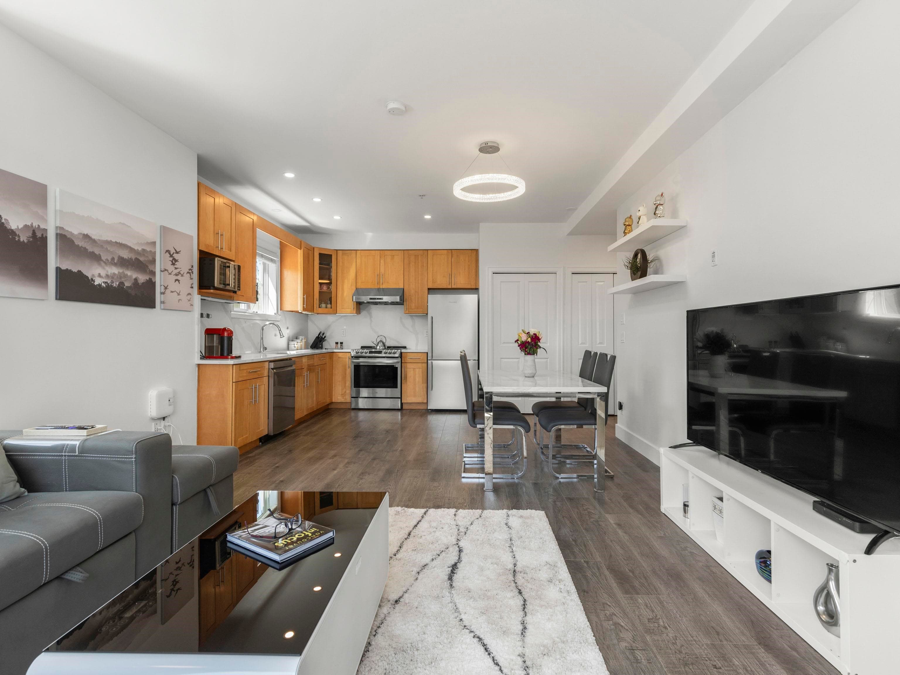 205 - 528 Sperling Avenue, Burnaby, V5B 4H3 — photo 4