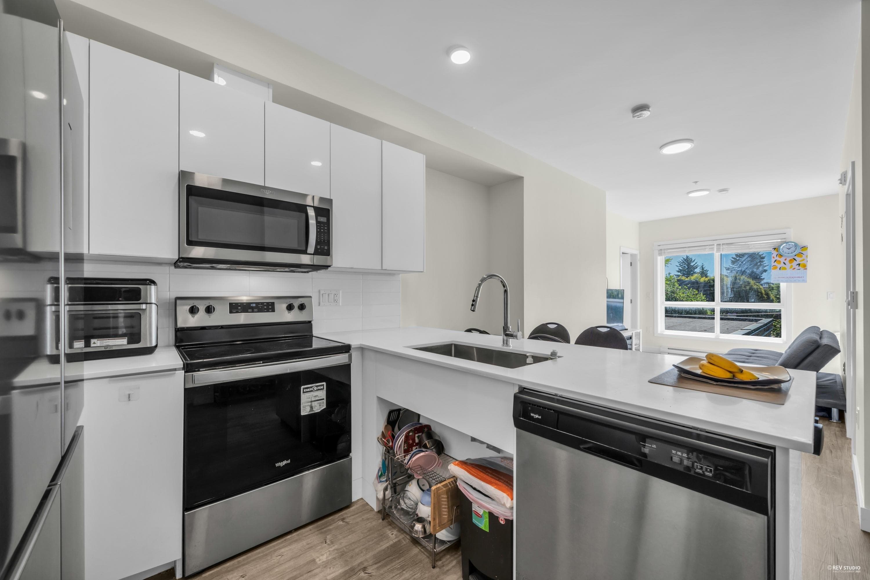 201 - 9450 Robson Street, Chilliwack, V2P 0L7 — photo 3