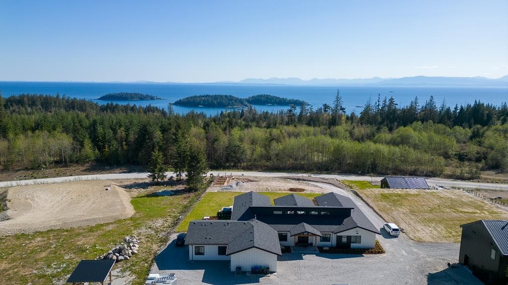 6724 Acorn Road, Sechelt, V7Z 0N3 — photo 5