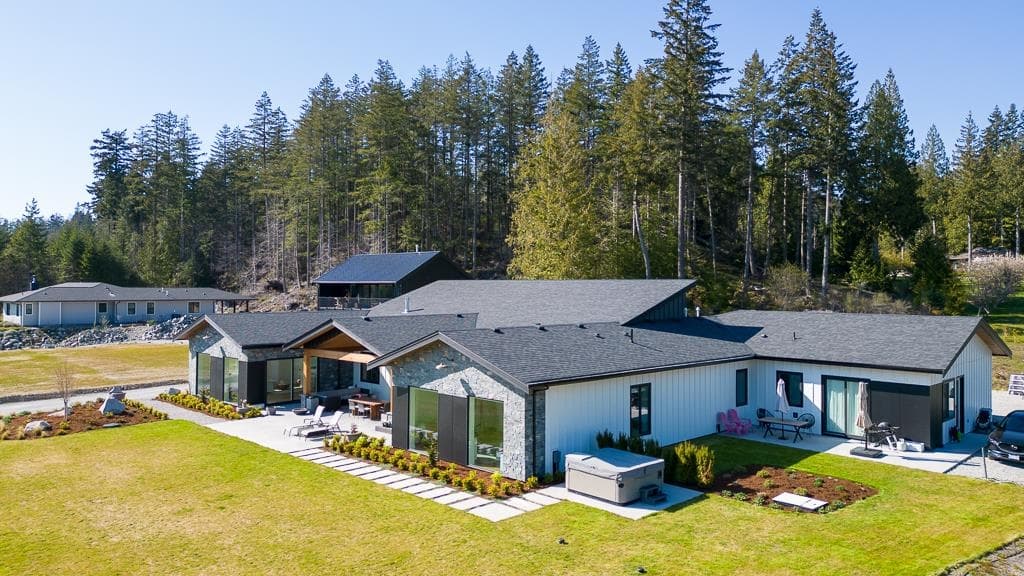 6724 Acorn Road, Sechelt, V7Z 0N3 — photo 4