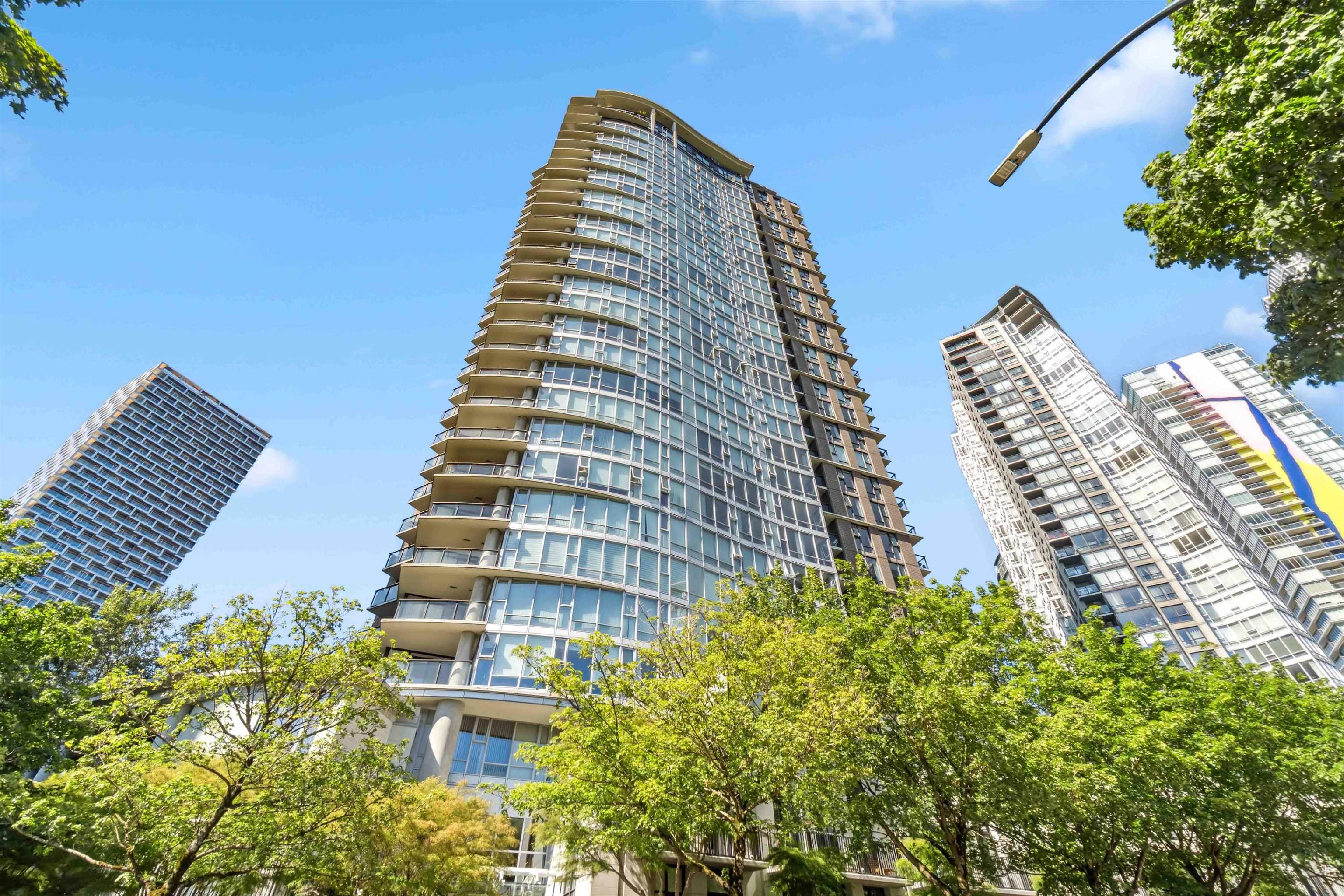 2202 - 583 Beach Crescent, Vancouver, V6Z 3E6 — photo 2