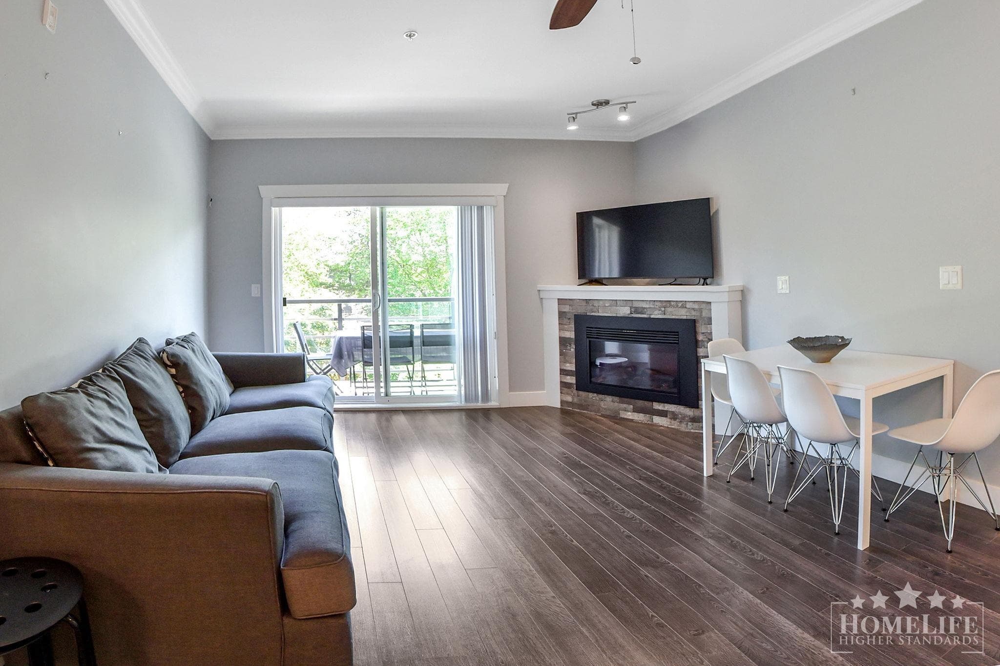 301 - 8183 121a Street, Surrey, V3W 1S7 — photo 3