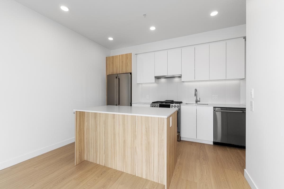 425 - 2450 Garden Drive, Vancouver, V5N 1W8 — photo 3