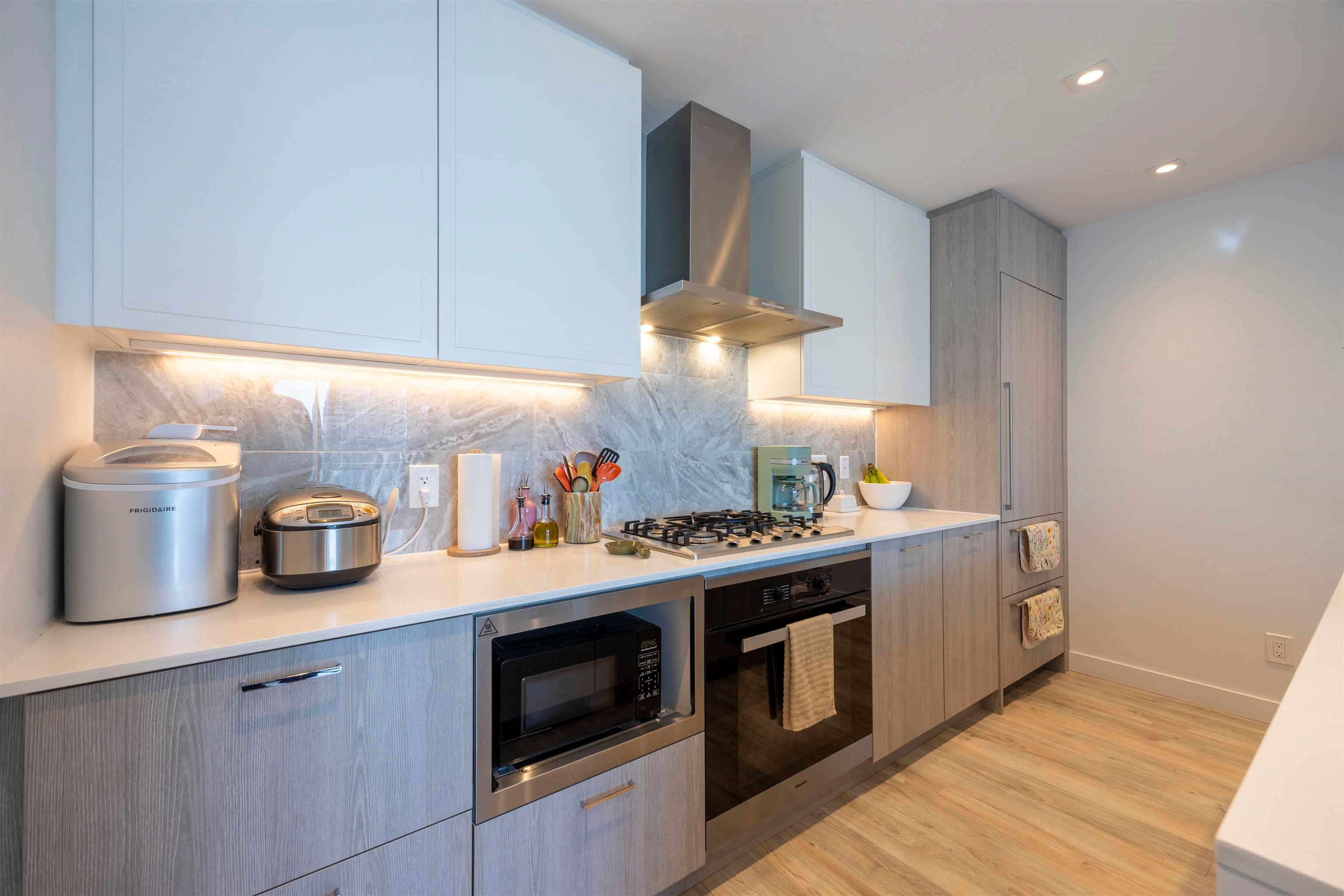 1204 - 2288 Alpha Avenue, Burnaby, V5C 0L9 — photo 4