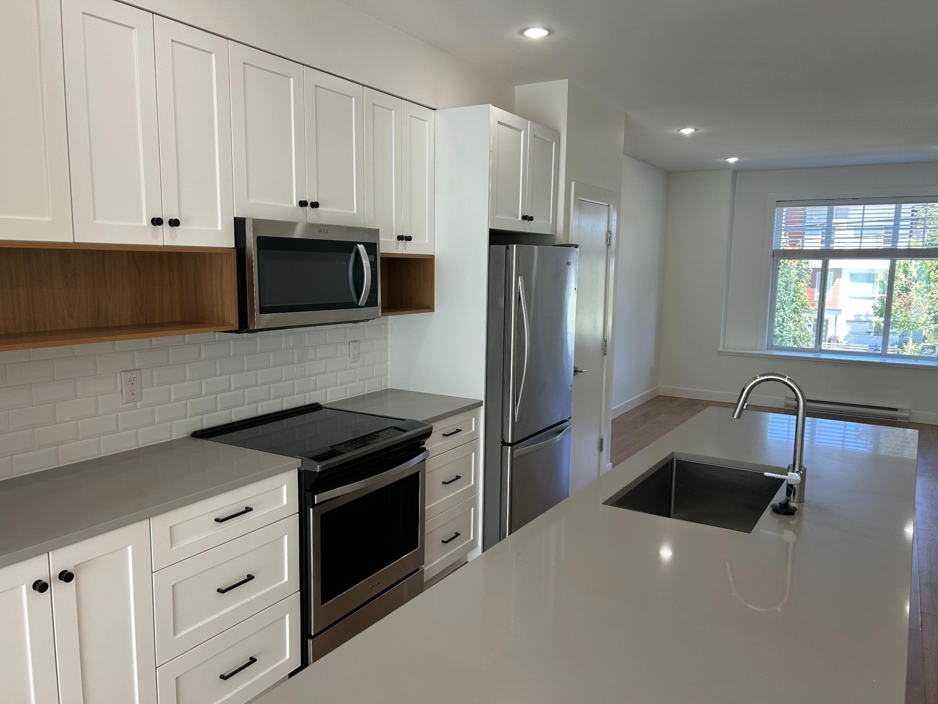 37 - 27735 Roundhouse Drive, Abbotsford, V4X 0B9 — photo 3