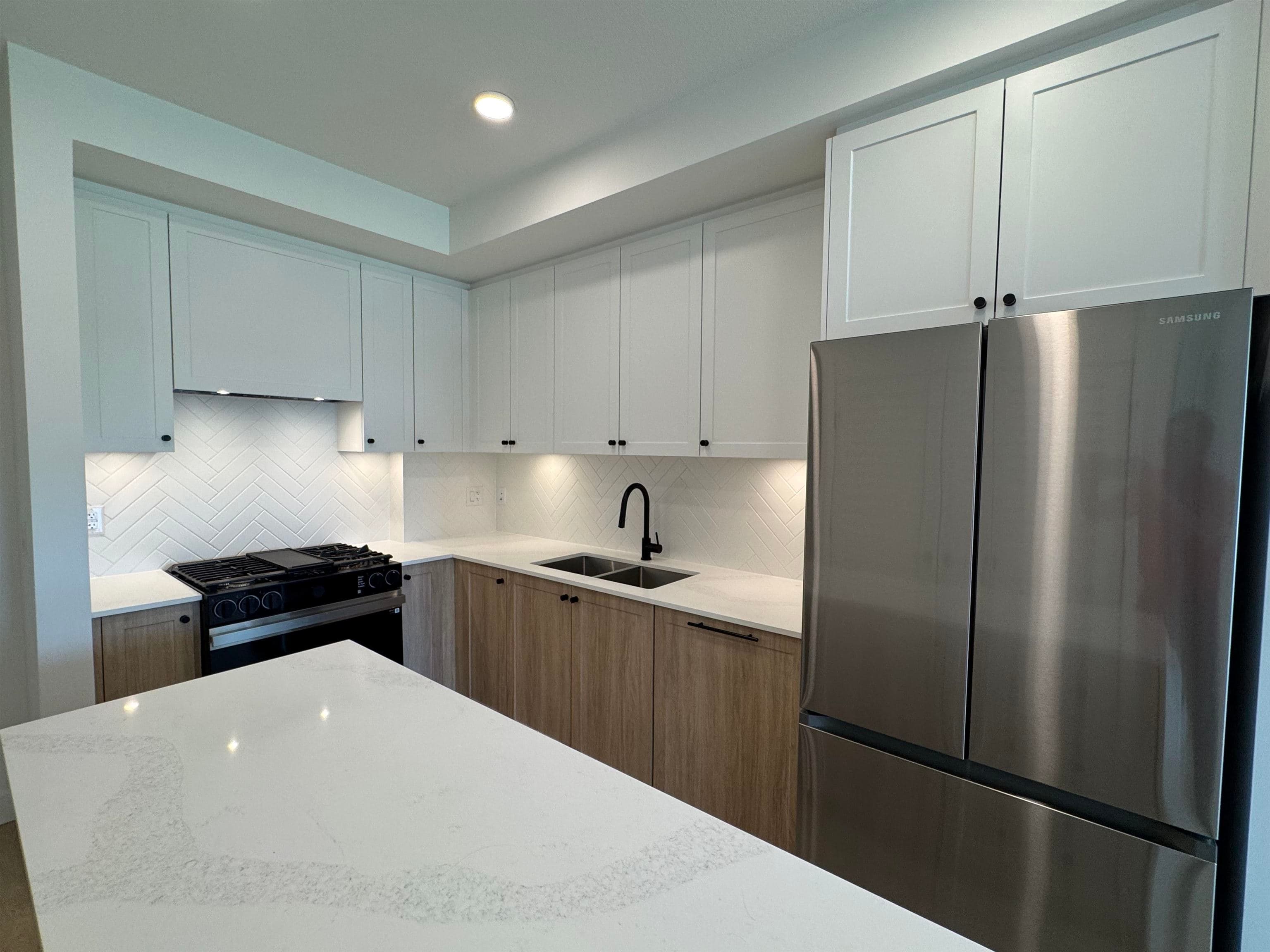 205 - 19953 76 Avenue, Langley, V2Y 3Y1 — photo 1
