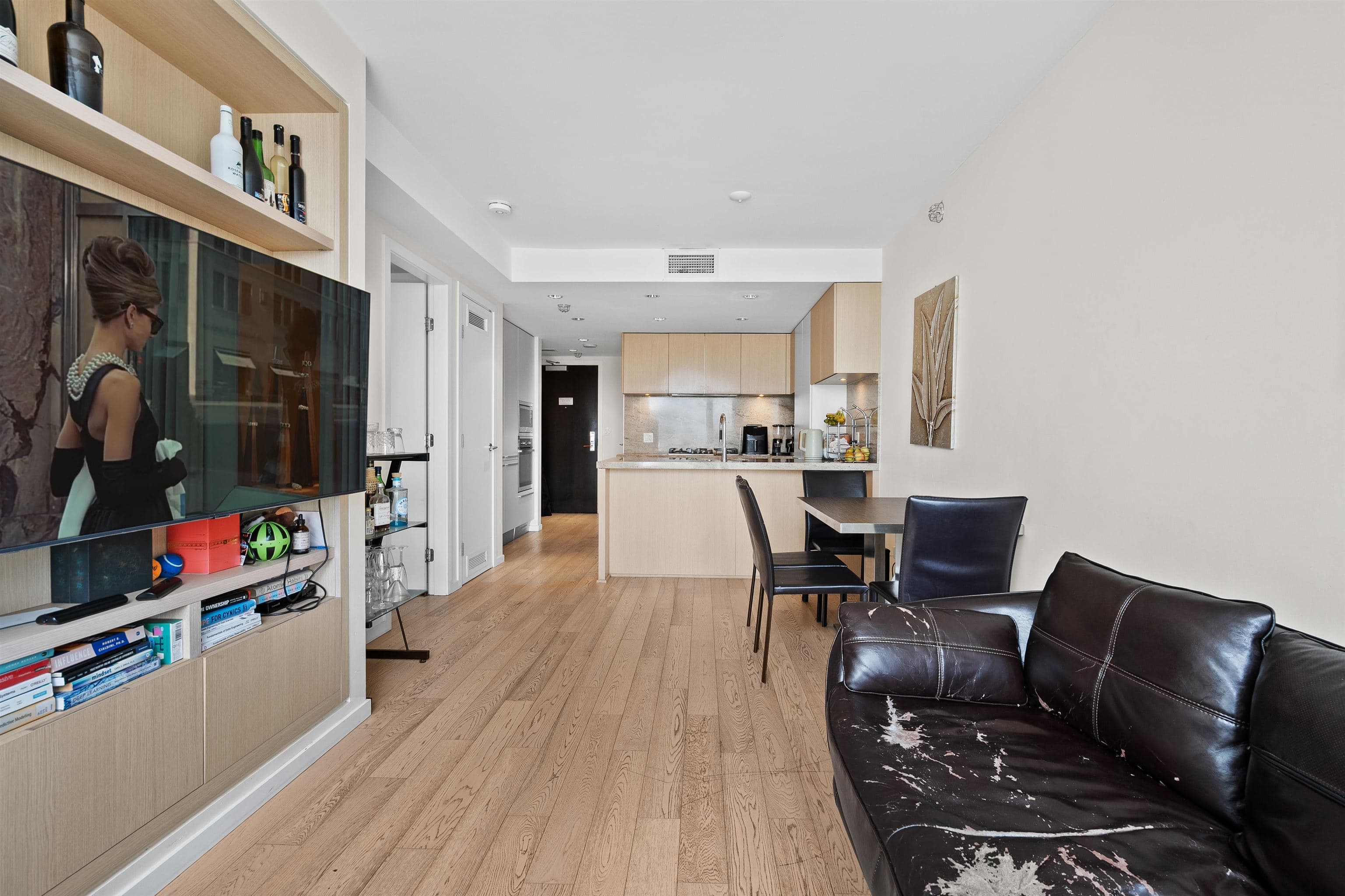 611 - 1351 Continental Street, Vancouver, V6Z 0C6 — photo 3