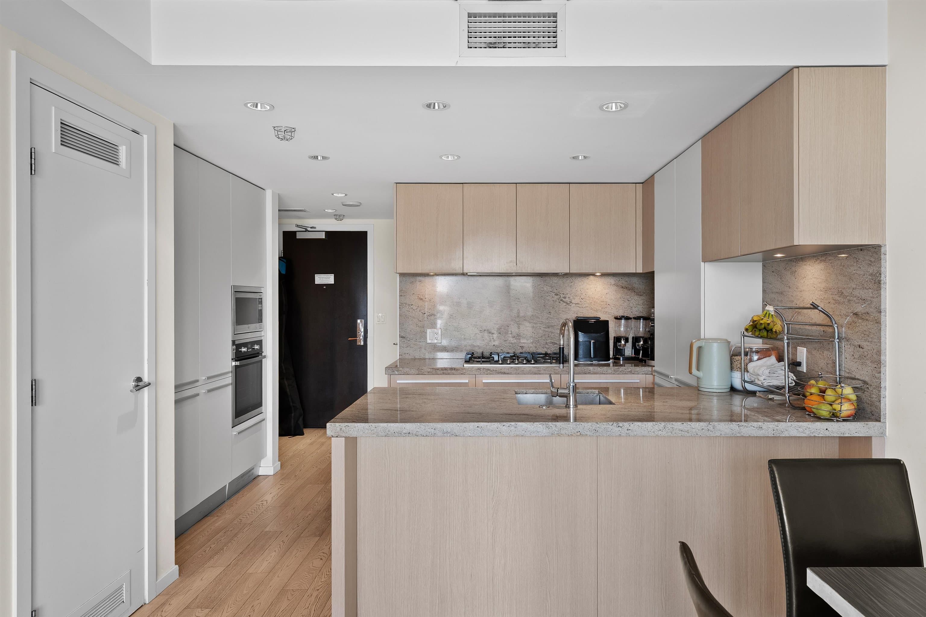 611 - 1351 Continental Street, Vancouver, V6Z 0C6 — photo 5