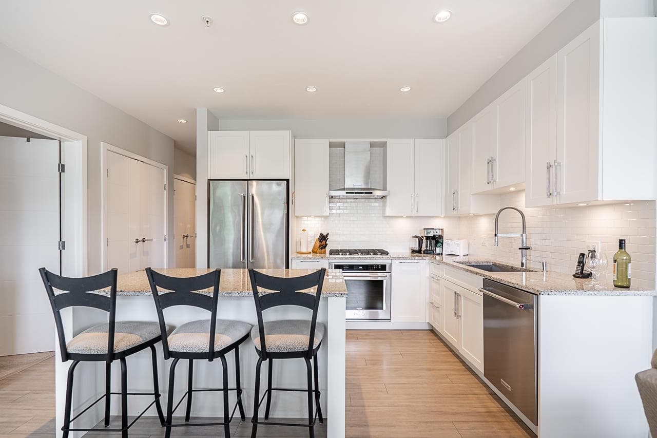 309 - 1975 154 Street, Surrey, V4A 4S2 — photo 4