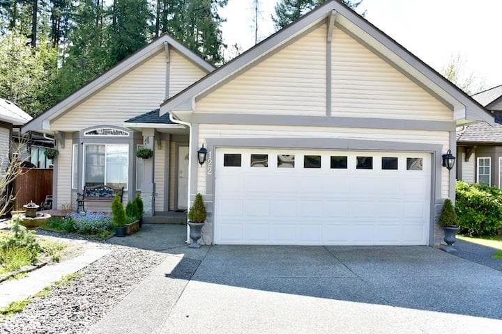 122 Blackberry Drive, Anmore, V3H 5B4 — photo 2