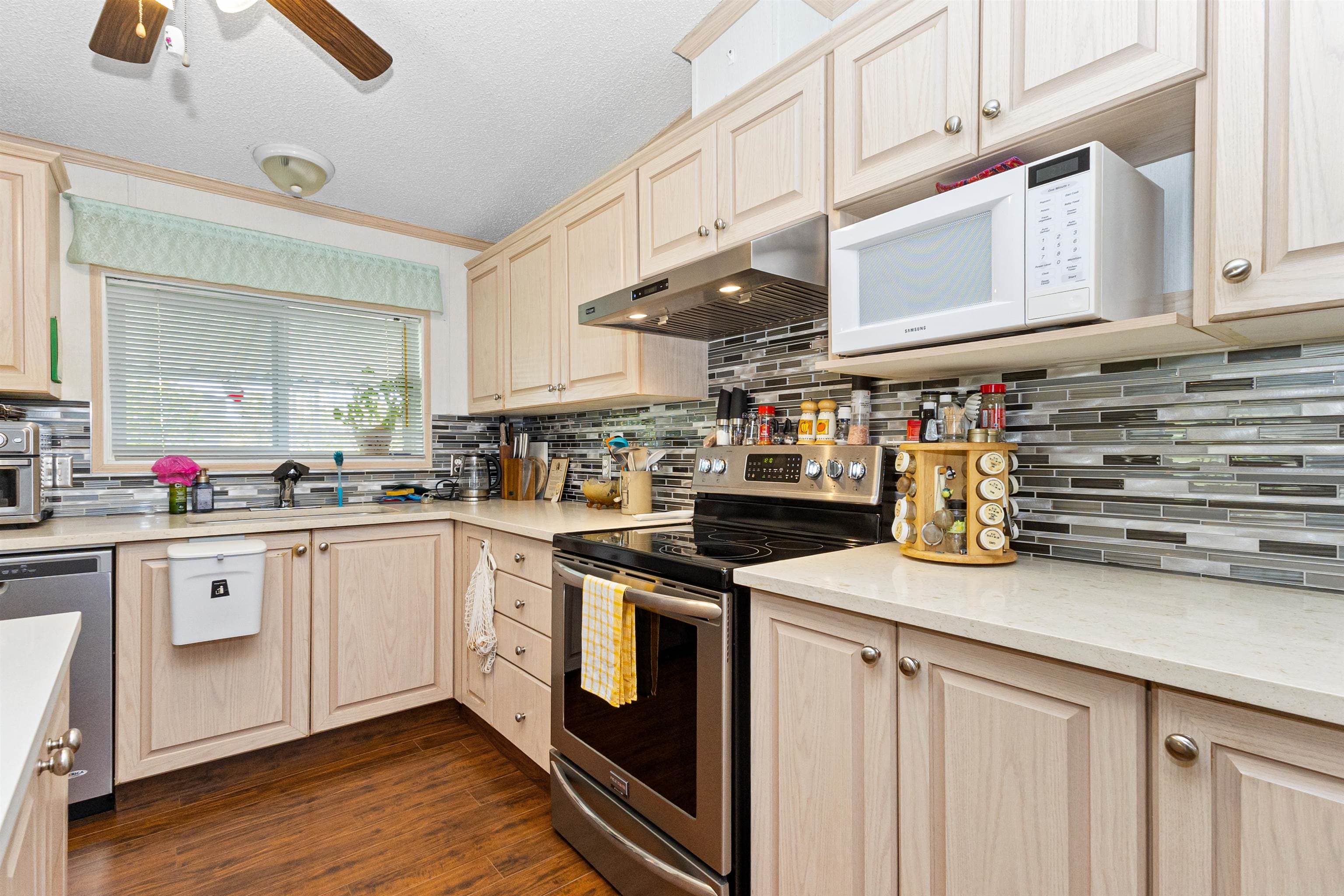 14 - 2035 Martens Street, Abbotsford, V2T 6M3 — photo 2