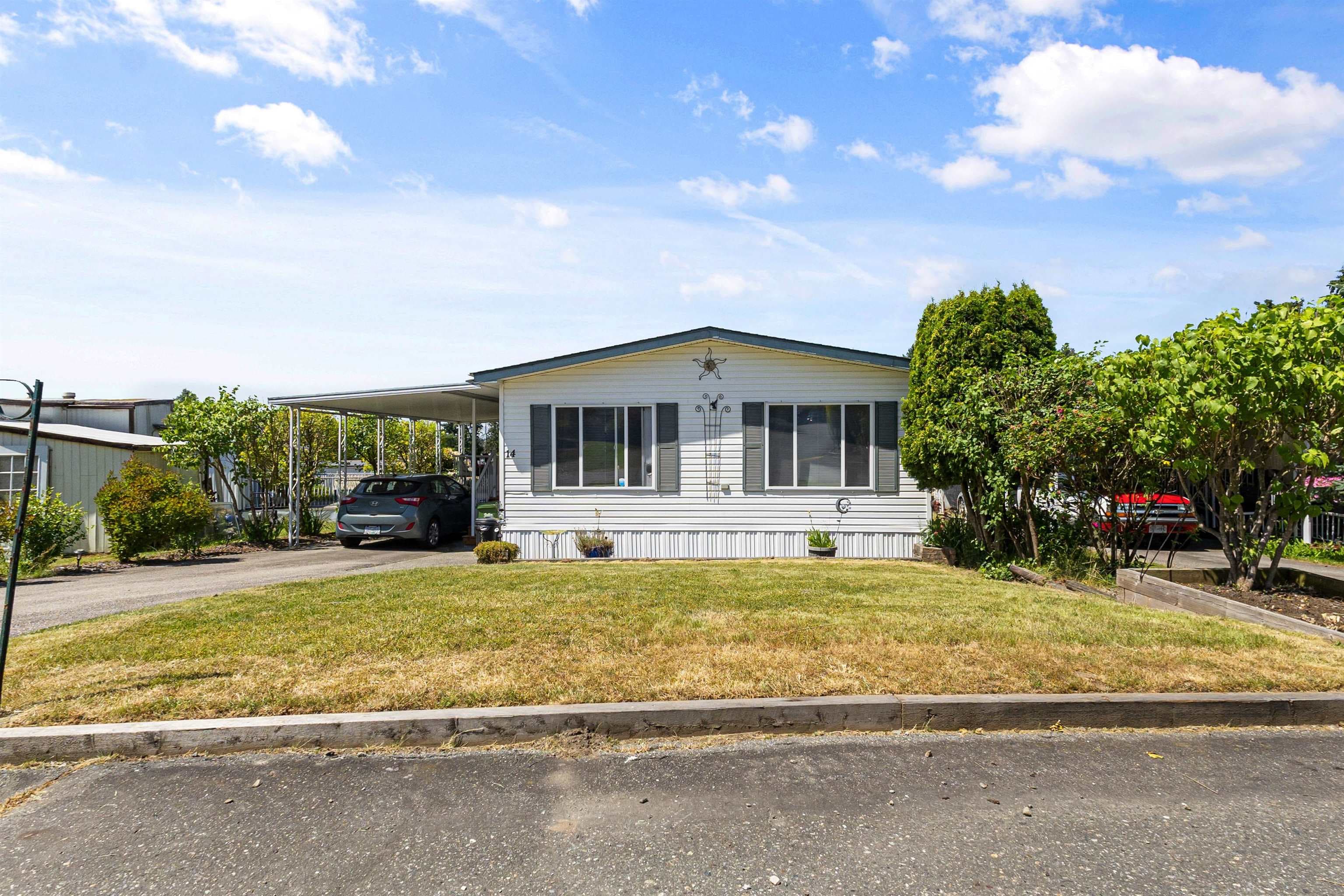 14 - 2035 Martens Street, Abbotsford, V2T 6M3 — photo 1